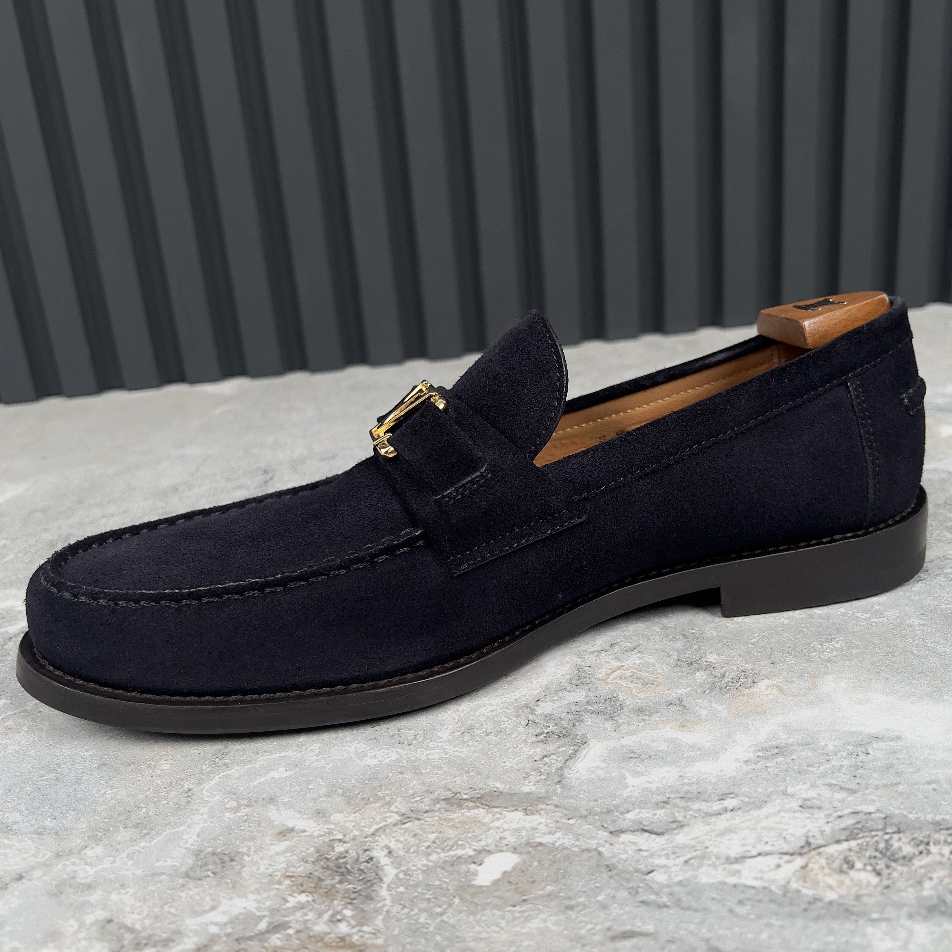 Louis Vuitton Louis Vuitton Logo LV Major Loafers Blue Suede Size US 8.5 / EU 41-42 - 8 Thumbnail