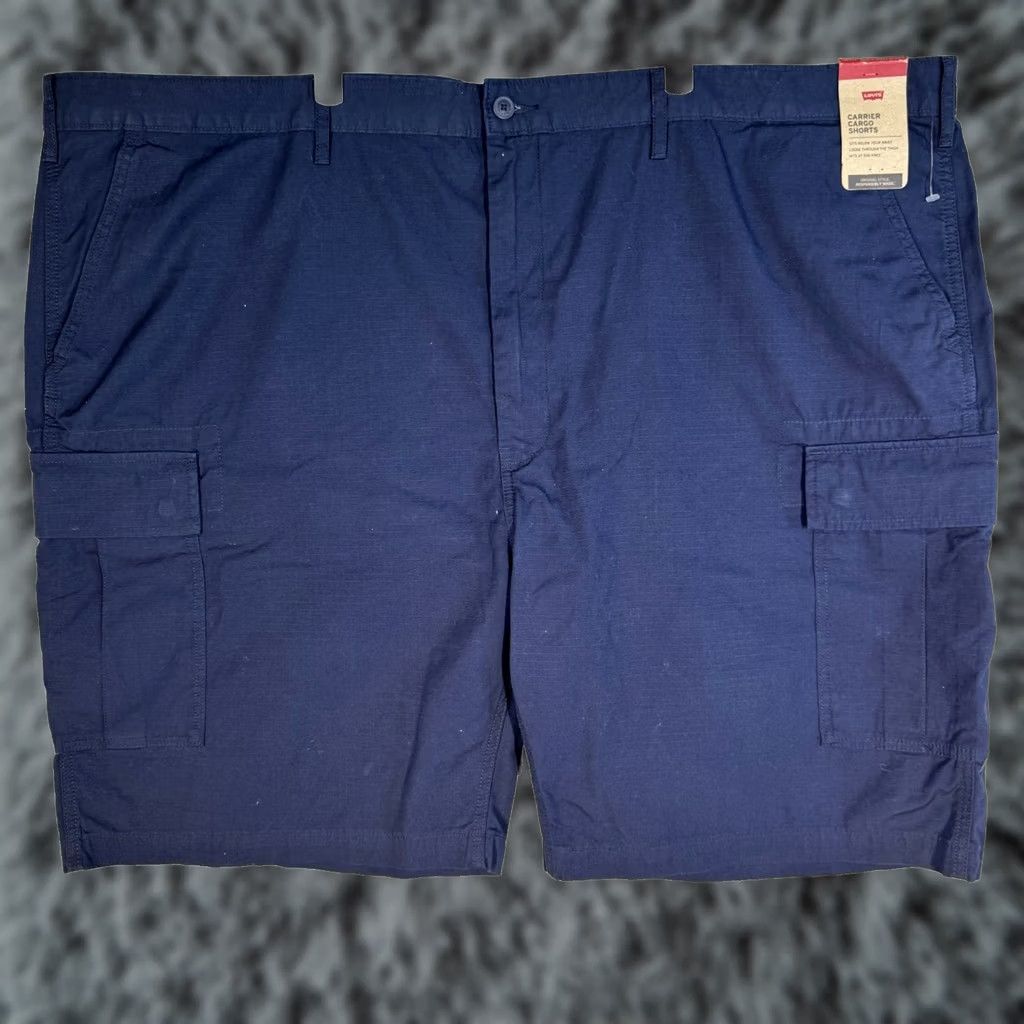Levi's VINTAGE Levi's Men's Carrier Cargo Shorts 52 Navy 100% Cotton High-Rise Loose Fit Denim shorts Cargo Pocket, Casual Men, 52, Navy, Cotton, Levi's Size US 36 / EU 52 - 1 Thumbnail