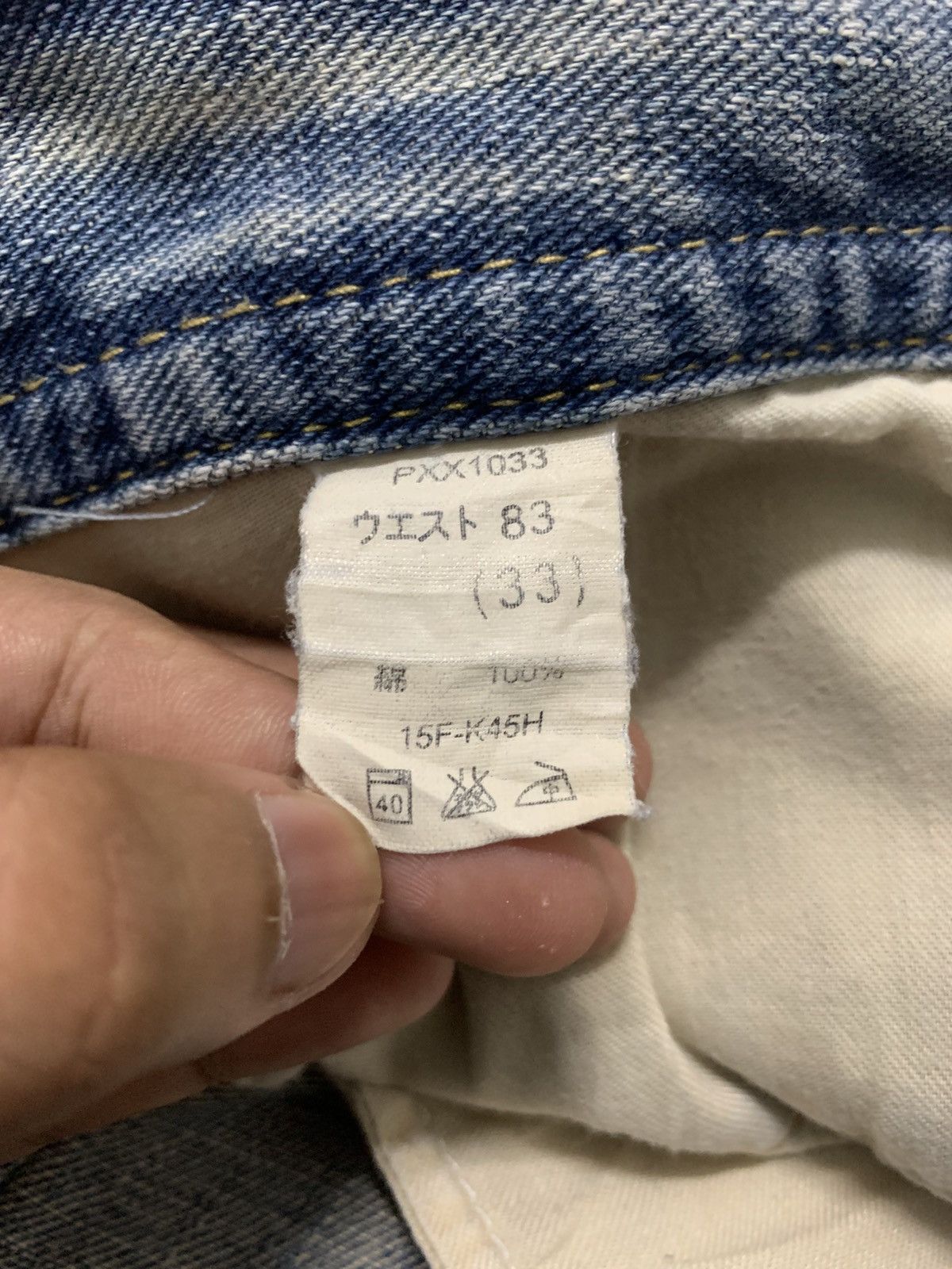 Japanese Brand Vintage 90’s Gl Heart Sand Washed Distress Jean Size US 33 - 11 Thumbnail