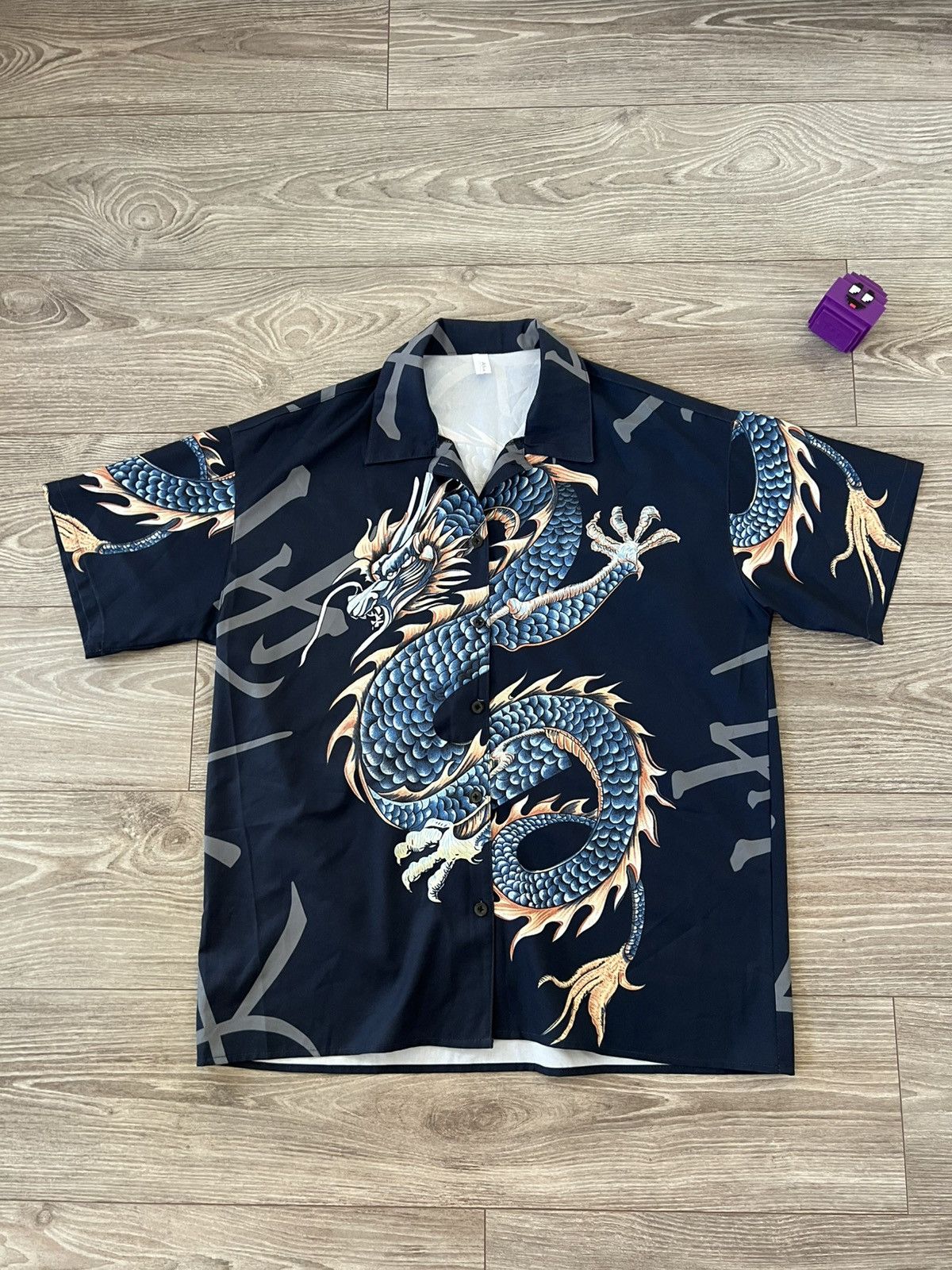 Affliction ‼️Archival Japanese Style Dragon Y2k Lite Weight Silk Tee‼️ Size US L / EU 52-54 / 3 - 8 Thumbnail