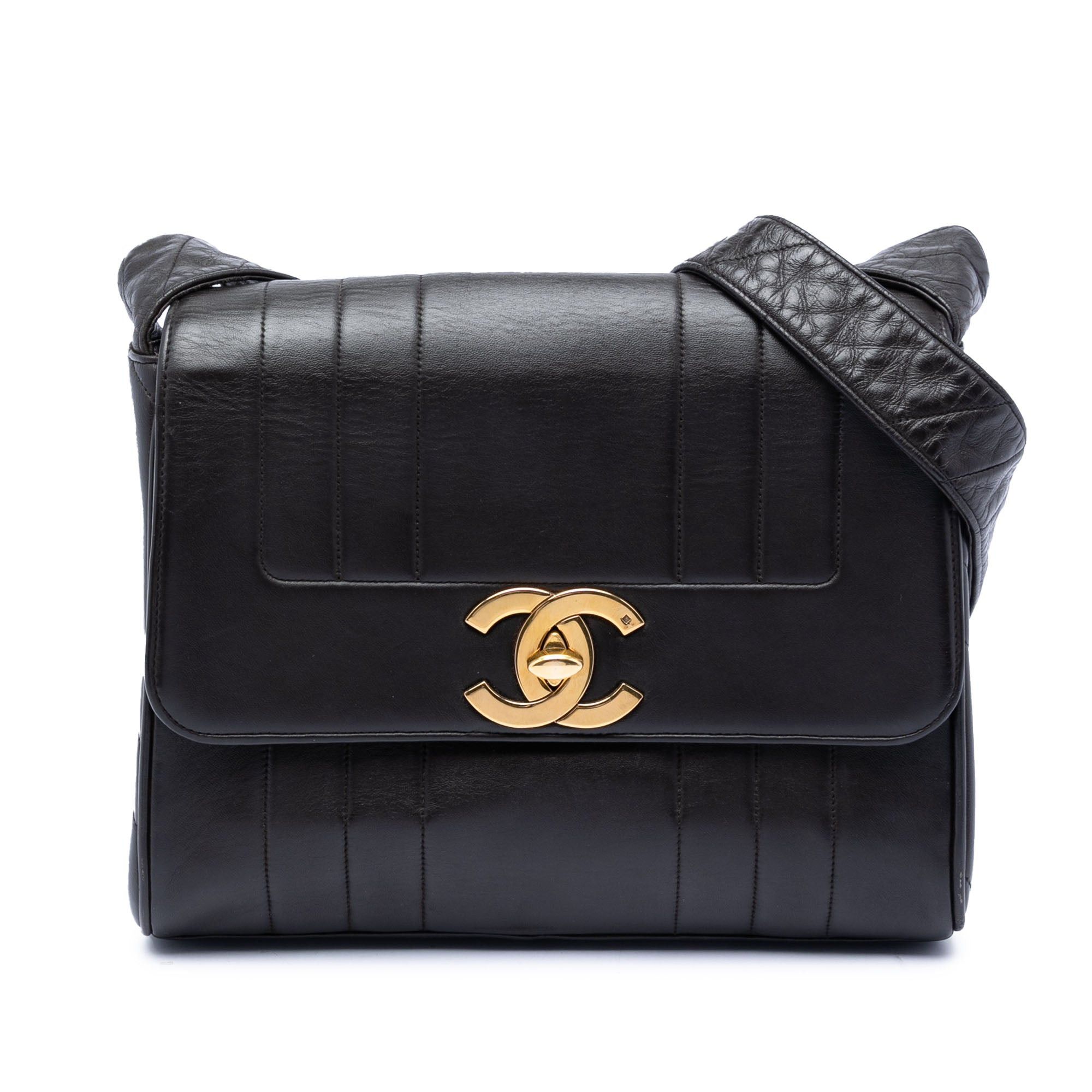 Chanel CC Vertical Quilt Lambskin Flap Size ONE SIZE - 1 Thumbnail
