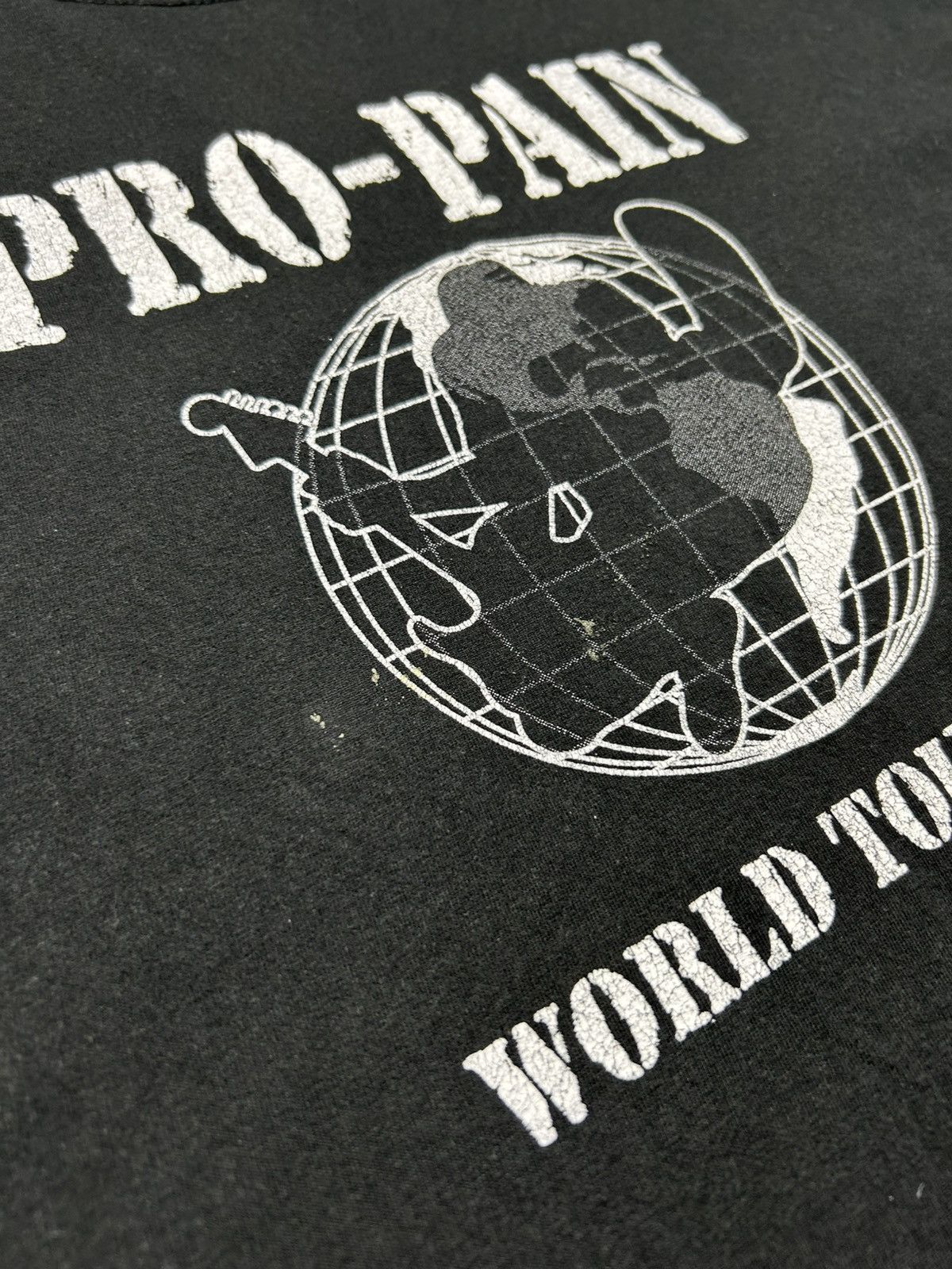 Band Tees Vintage Pro-Pain World Tour 2004 T-Shirt Size US L / EU 52-54 / 3 - 6 Thumbnail