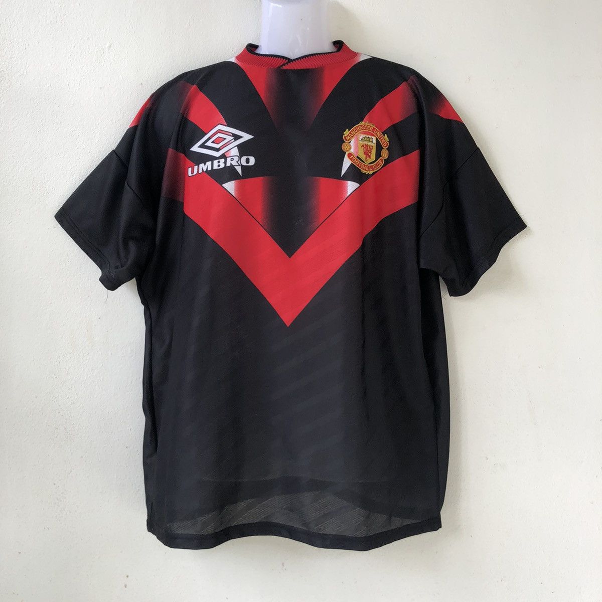 Umbro × Vintage Manchester United 1994 Vintage Umbro Training Jersey Size US L / EU 52-54 / 3 - 1 Thumbnail