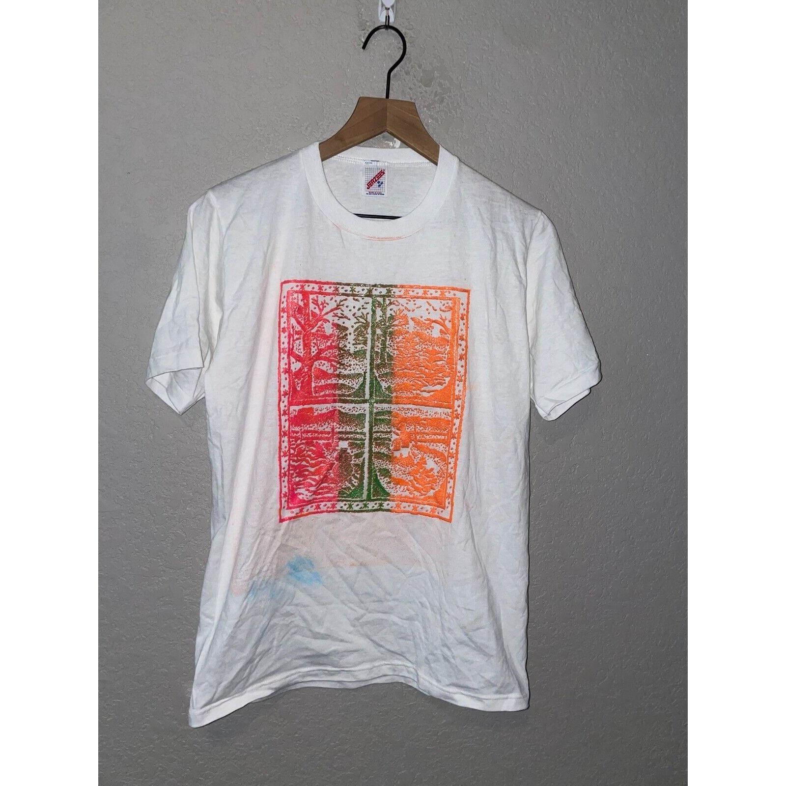 Jerzees Vintage Tree Shirt Red Green Orange Forest Tee Nature Medium Size US M / EU 48-50 / 2 - 1 Thumbnail
