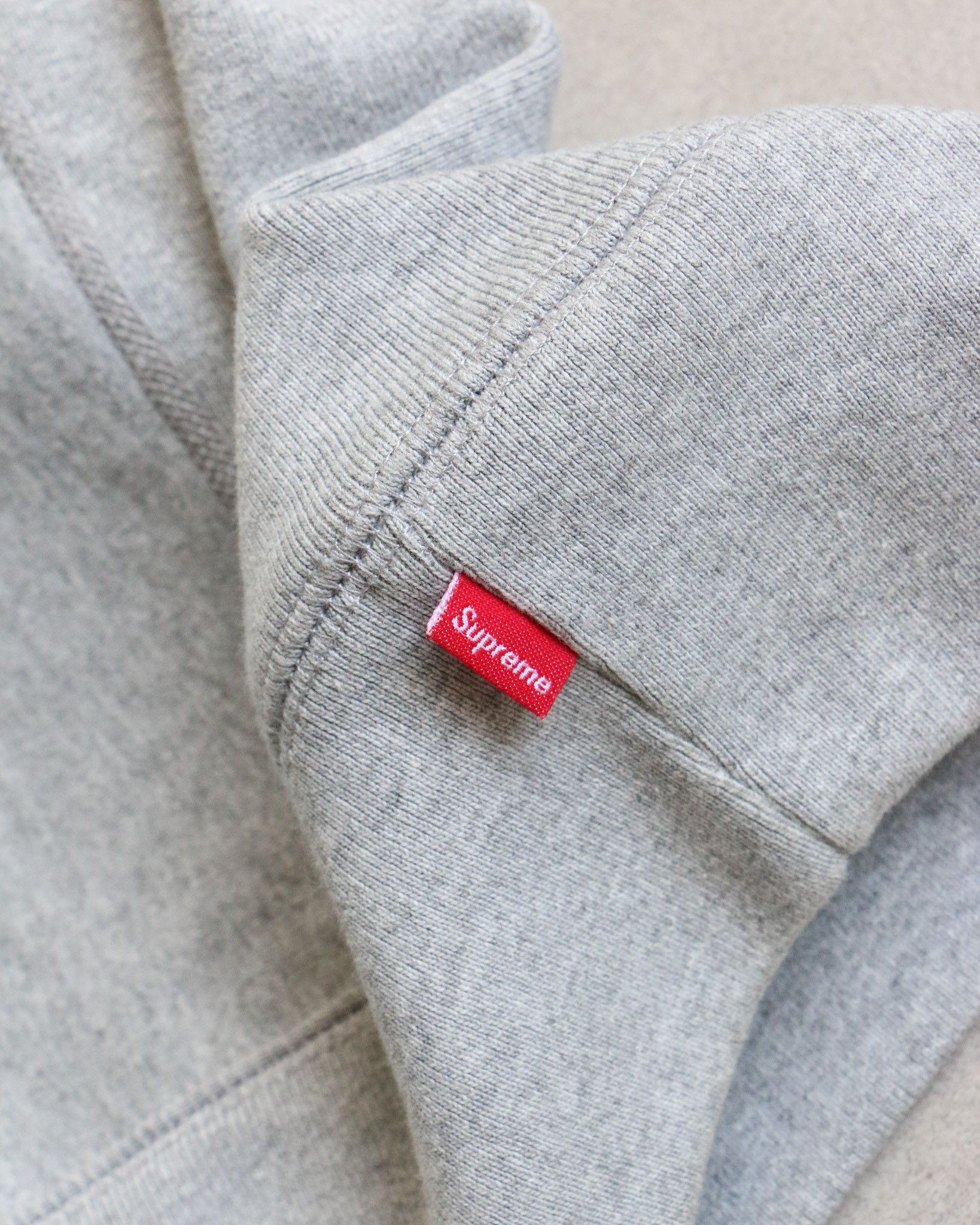 Supreme Supreme FW15 Box Logo Crewneck Grey Size US L / EU 52-54 / 3 - 5 Thumbnail