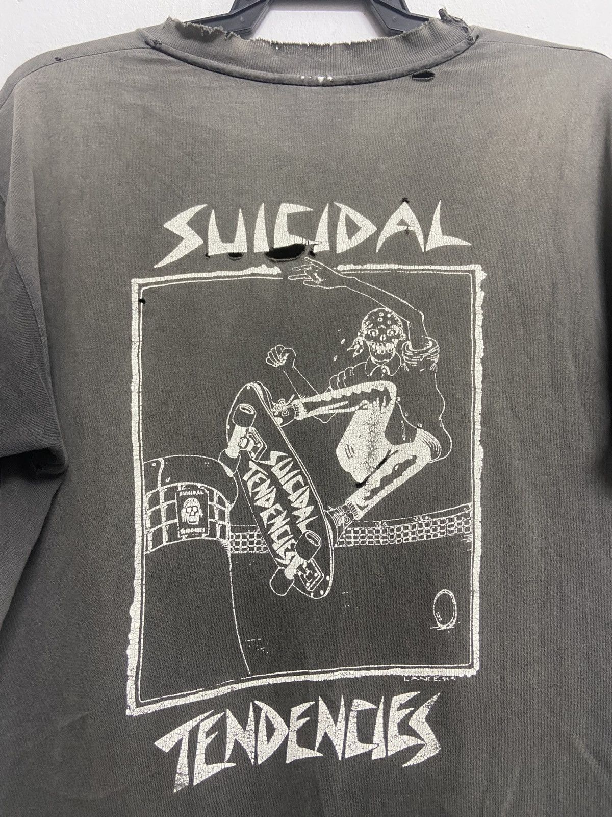 Band Tees Vintage 90s Suicidal Tendencies Punk Distressed Band Tee Size US M / EU 48-50 / 2 - 3 Thumbnail