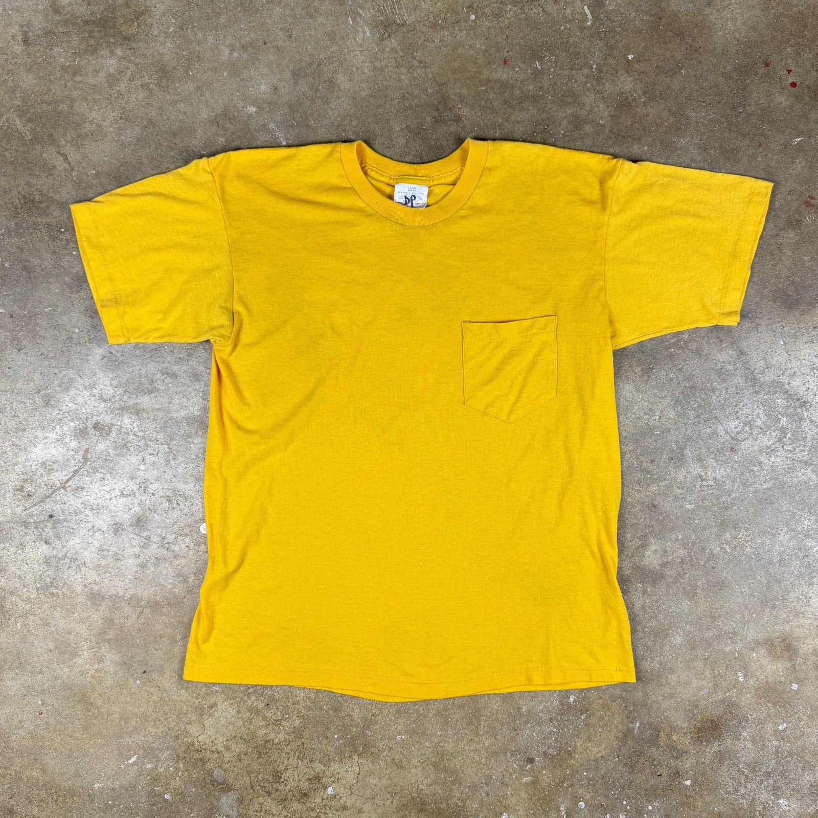 Other Vtg Screen Stars Gold Pocket T-Shirt Men’s L Single Stitch Size US L / EU 52-54 / 3 - 1 Thumbnail