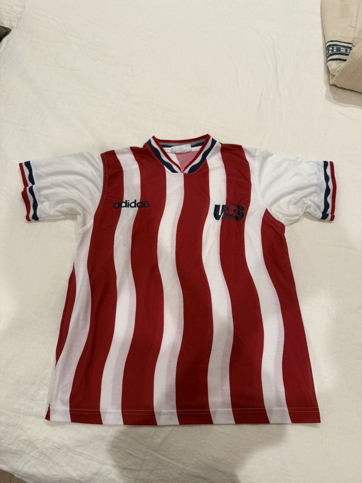 Vintage adidas USMNT 1994 soccer jersey