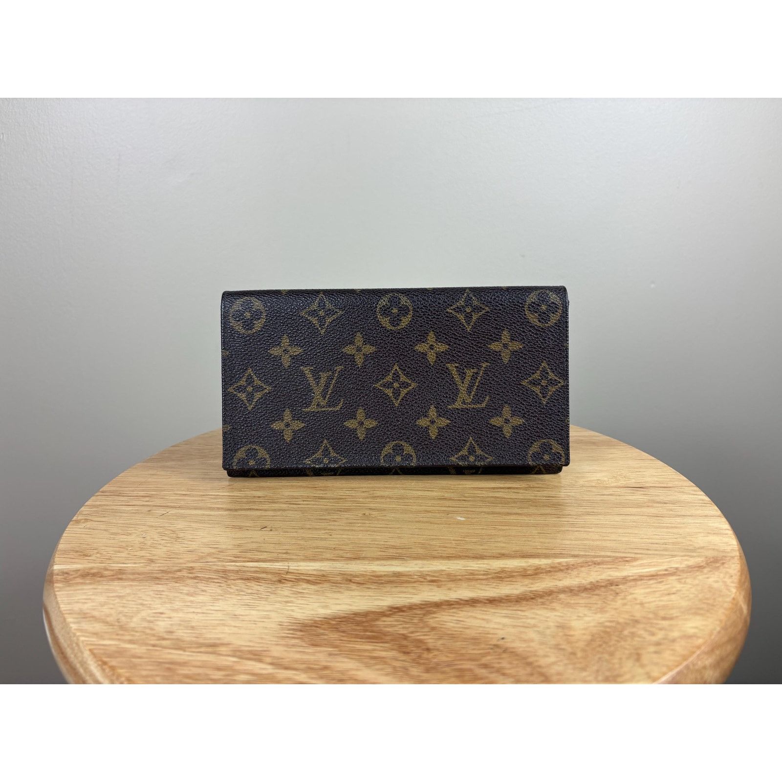 Louis Vuitton Authentic Louis Vuitton Monogram Long Bifold Wallet Size ONE SIZE - 1 Thumbnail