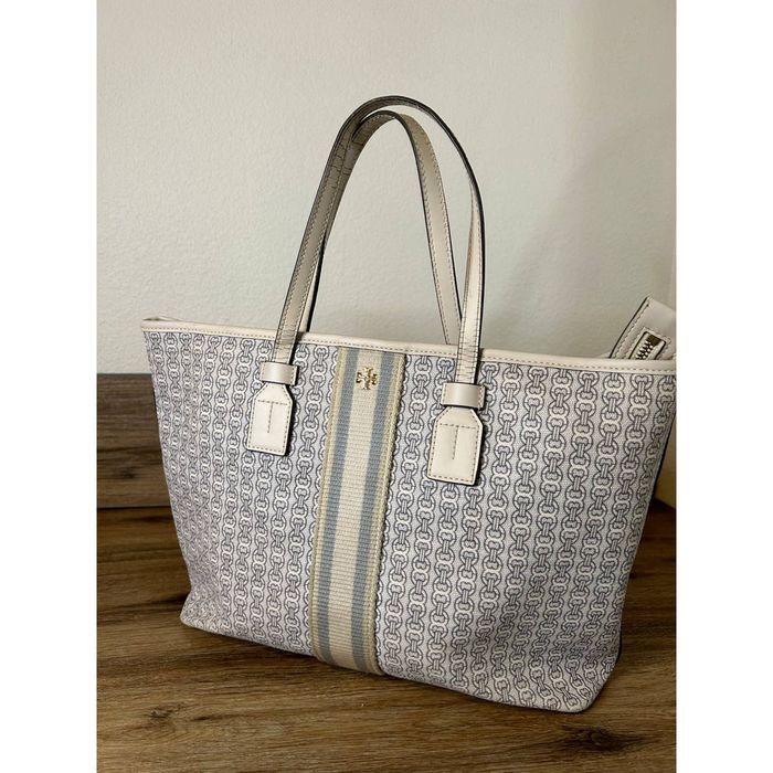 Tory burch gemini link tote outlet size