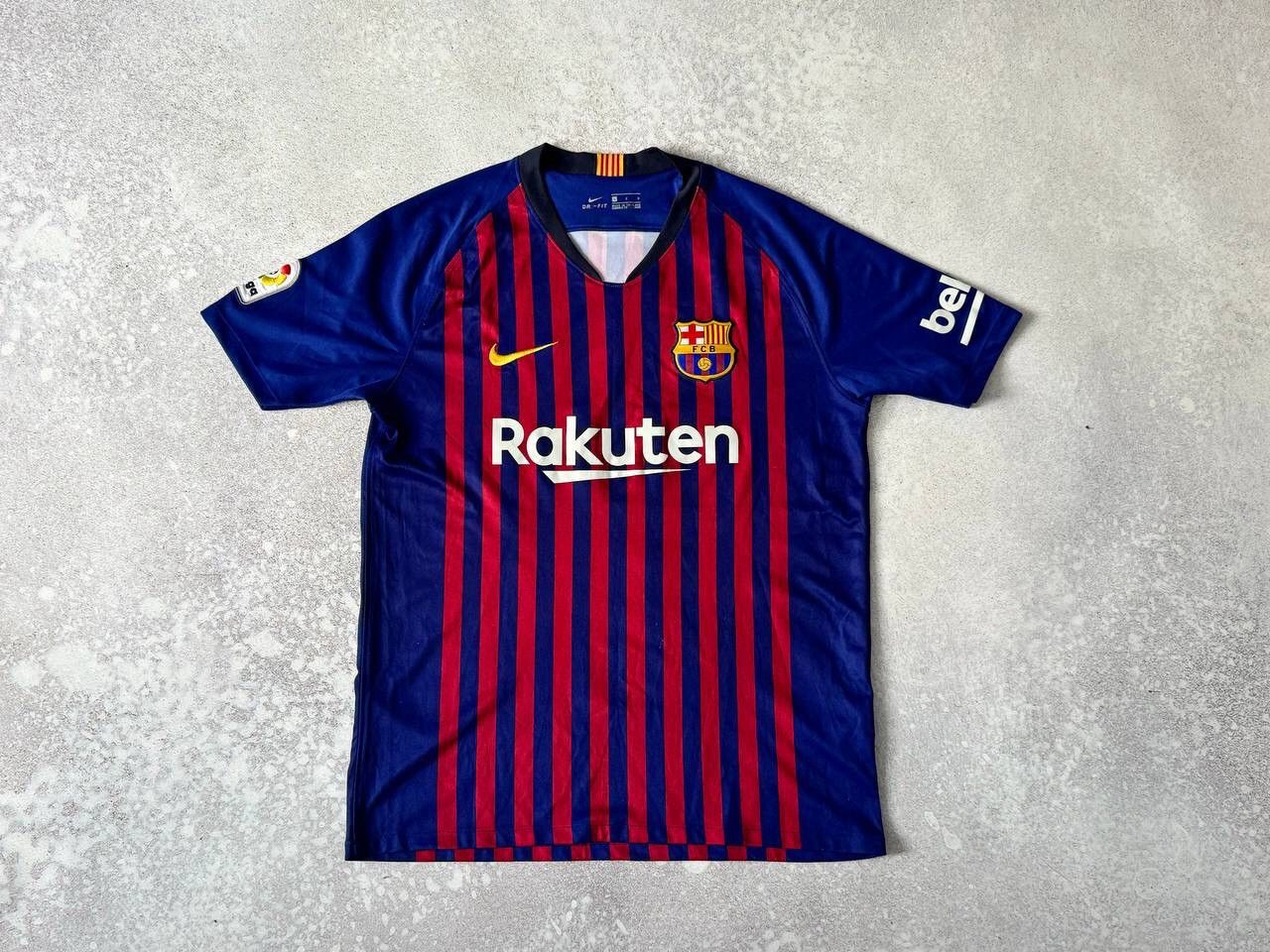 Nike Vintage Nike F.C Barcelona Messi #10 Soccer Jersey T-shirt Size US L / EU 52-54 / 3 - 1 Thumbnail