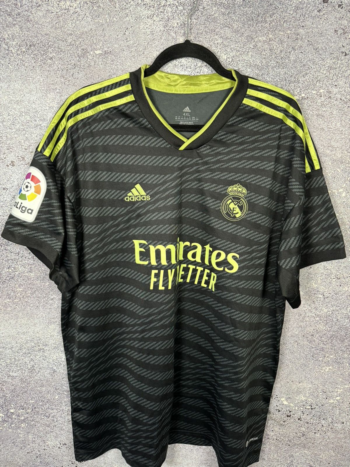 Other Vintage Real Madrid 2022/23 Third Soccer Jersey 4XL Size US XXL / EU 58 / 5 - 3 Thumbnail