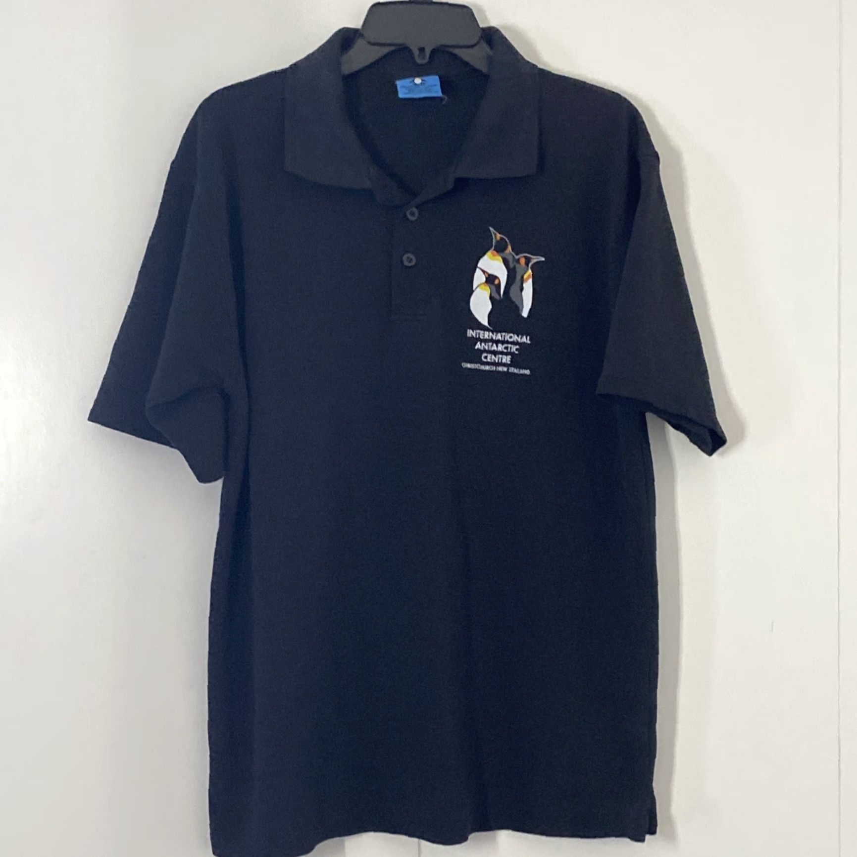 Vintage VINTAGE New Zealand Antarctic Polo Shirt L Black Embroidered Penguin Men Short Sleeve 90s Vintage T-Shirt Debut Example Size US L / EU 52-54 / 3 - 6 Thumbnail