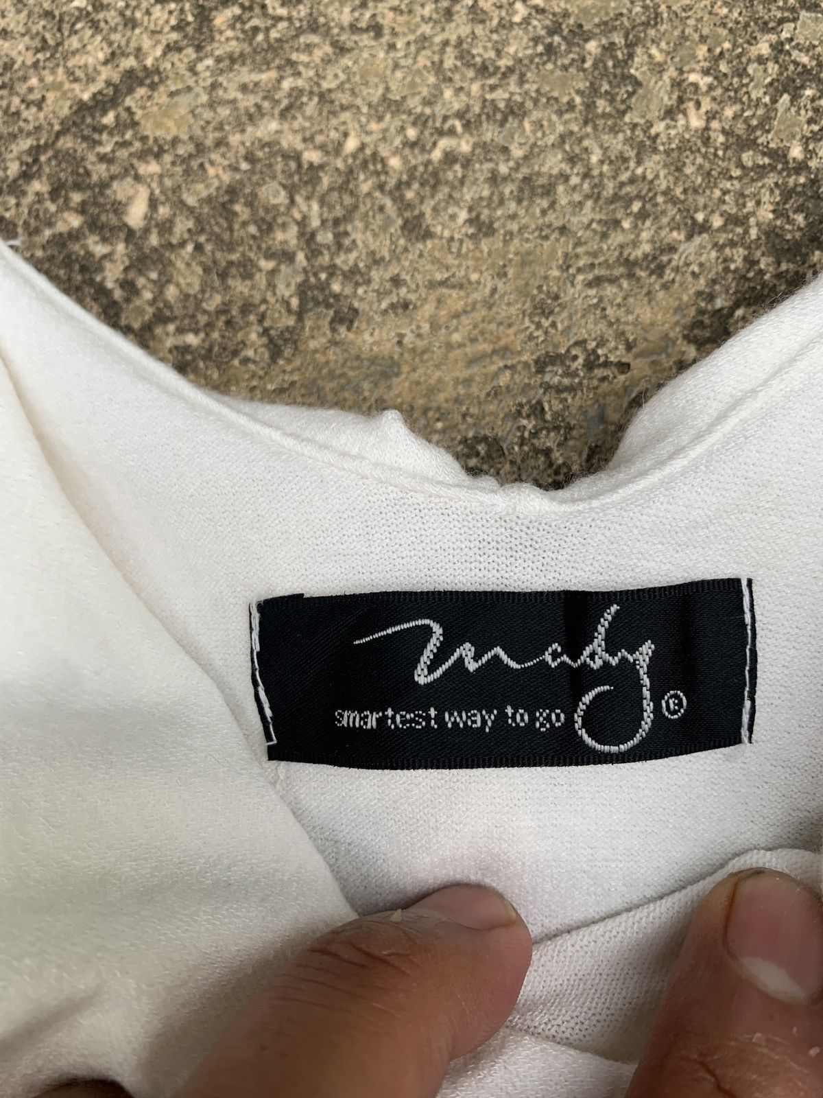 Japanese Brand 2000s Mady Japan White Ruffle Sleeveless Top Size L / US 10 / IT 46 - 8 Thumbnail