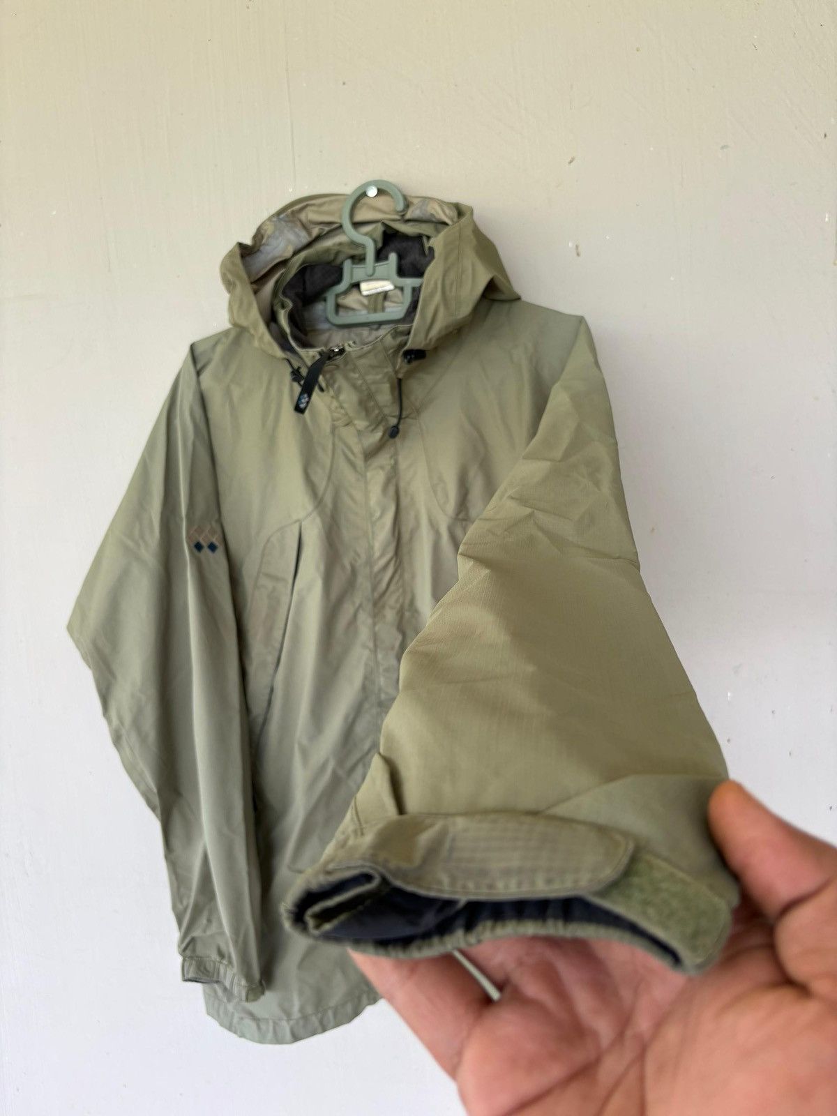 Montbell Montbell Goretex Windbreaker Jacket With Hoodies Size US M / EU 48-50 / 2 - 3 Thumbnail