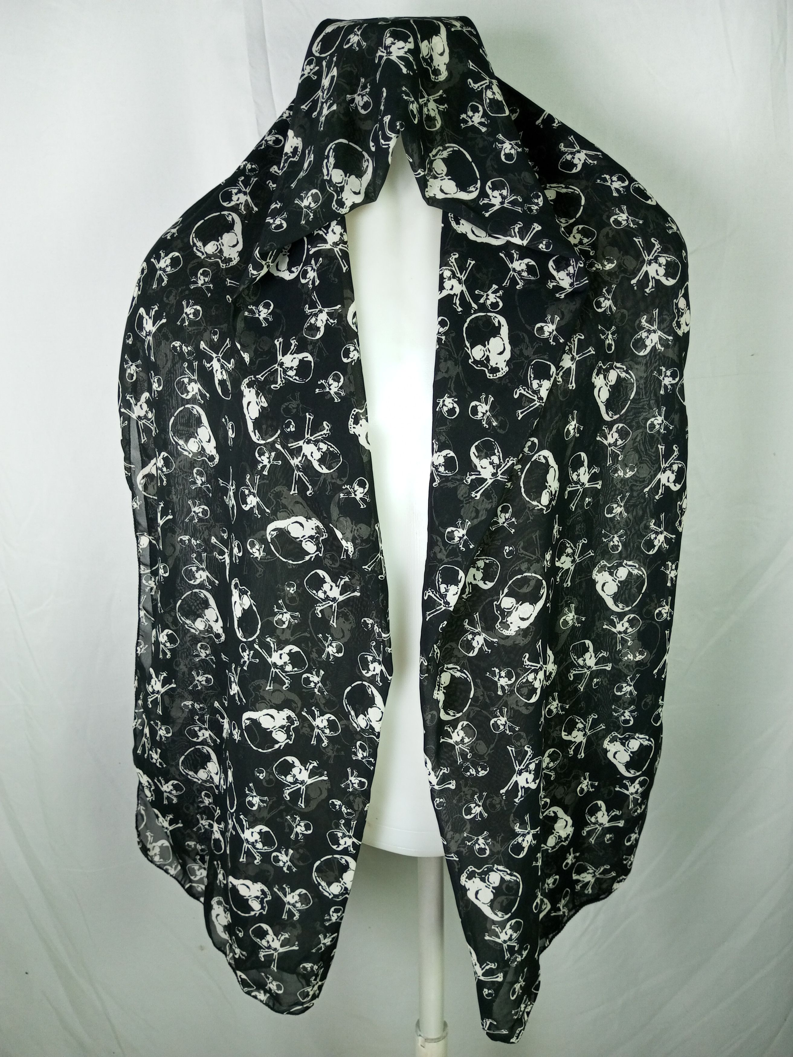 Japanese Brand Skulls scarf Inspired by Alexander Mcqueen Size ONE SIZE - 5 Thumbnail