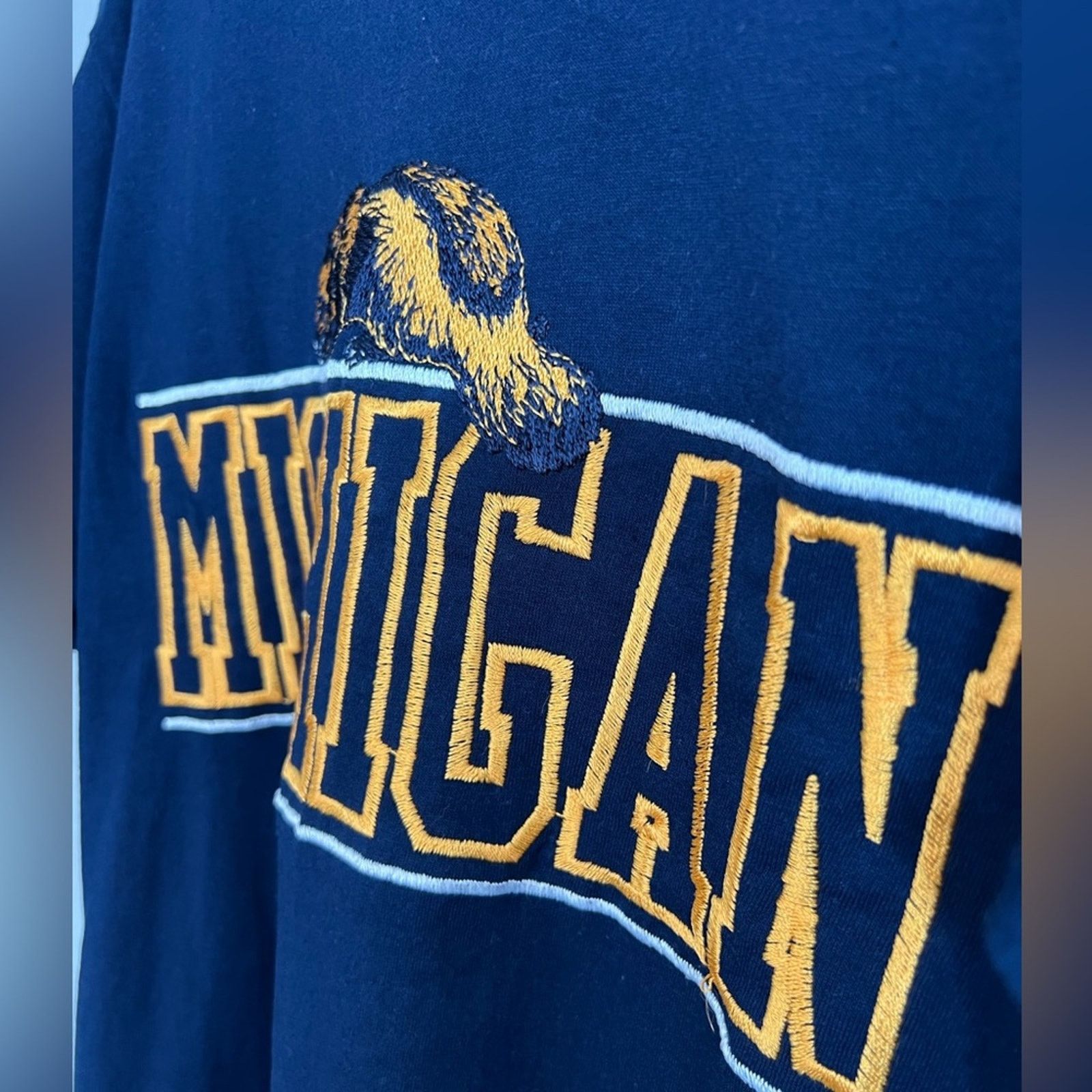 Vintage 90s Michigan Wolverines Single Stitch EMBROIDERED LOGO Shirt Size US L / EU 52-54 / 3 - 3 Thumbnail