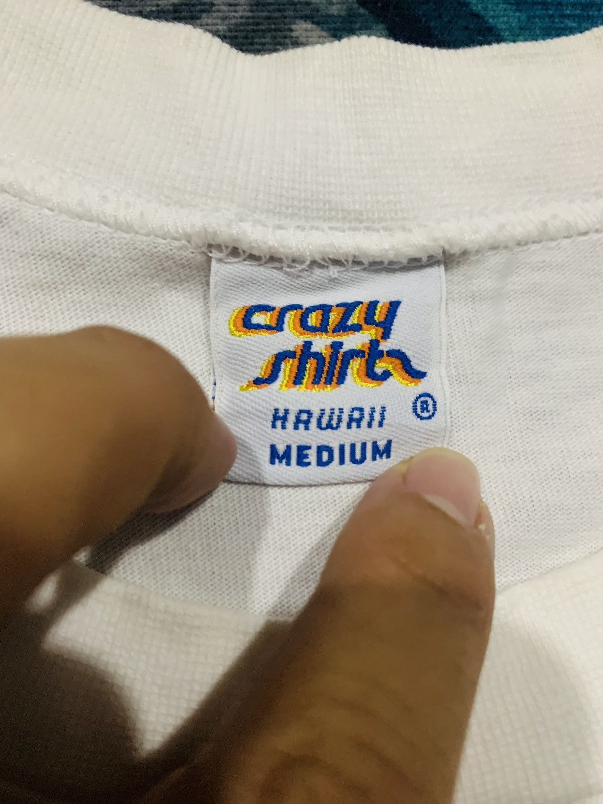 Vintage LASTDROP#$Vintage 90” Crazy Shirt Hawaii Lolo Beer MadeInUSA Size US M / EU 48-50 / 2 - 3 Thumbnail