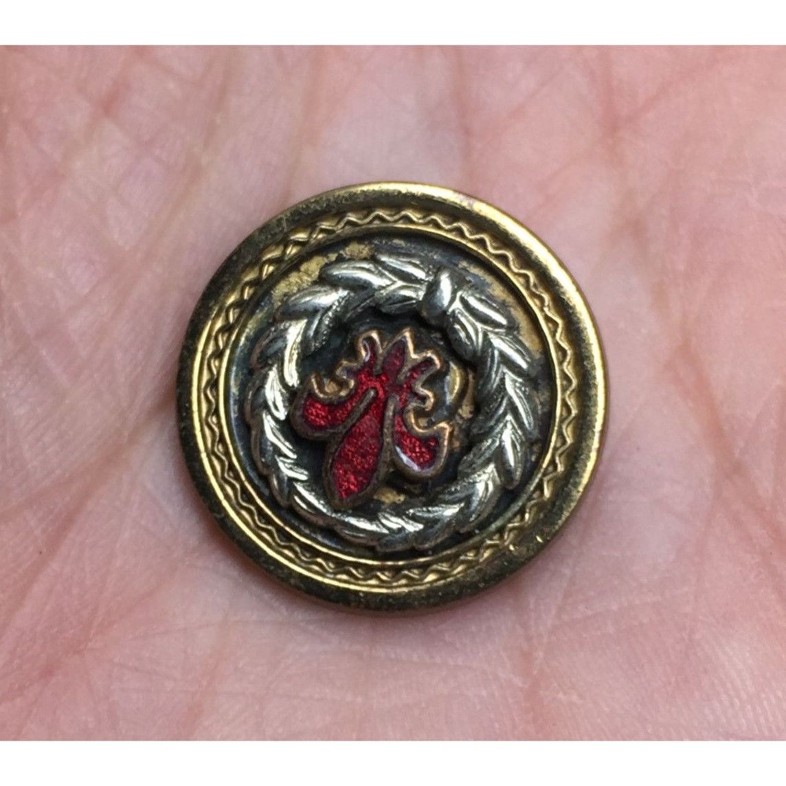 Other Vintage Gold tone & Red Fleur de Lis Clip on Earrings Size ONE SIZE - 3 Thumbnail