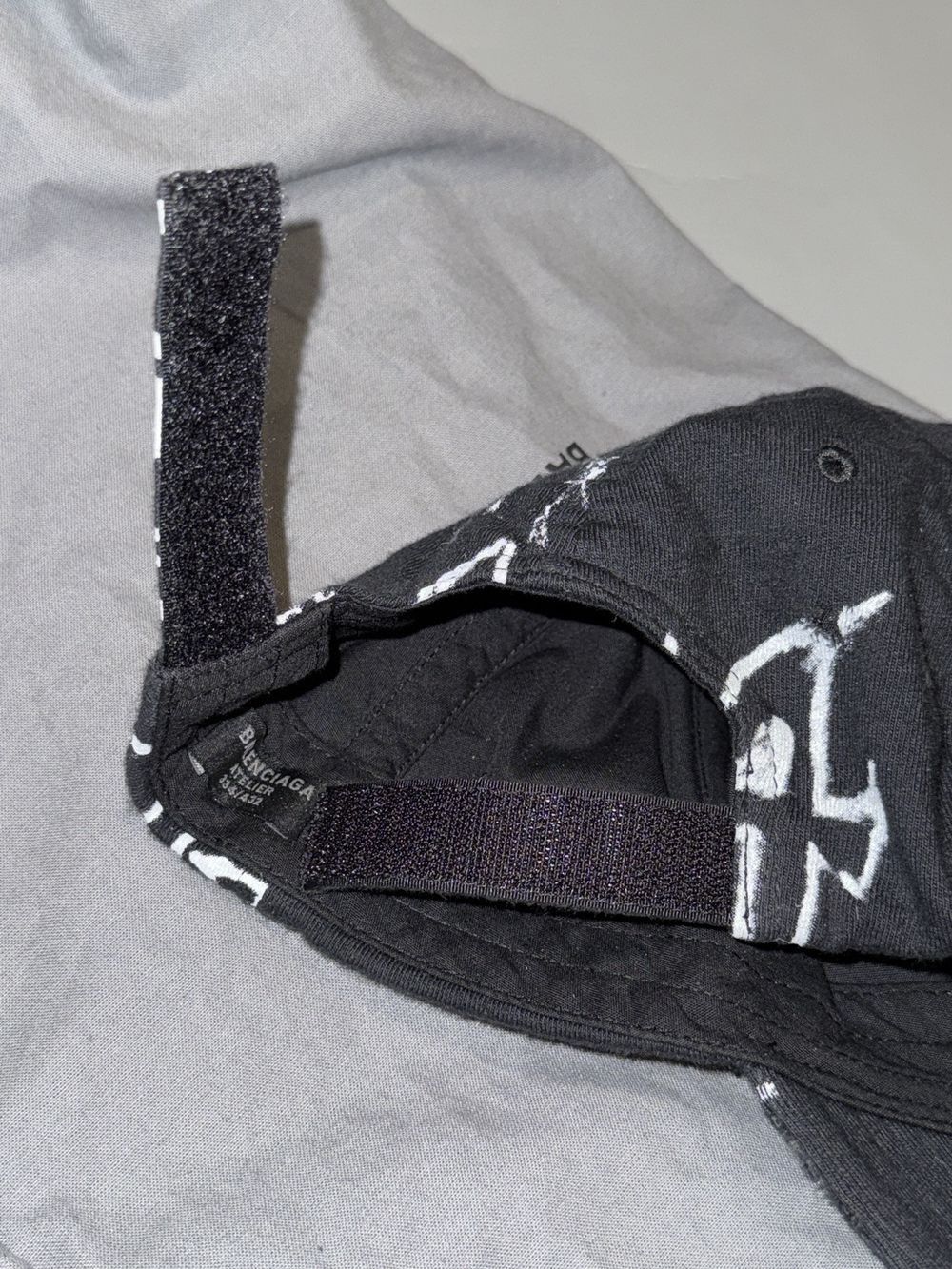 Balenciaga BALENCIAGA ATELIER CAP LTD Ed Size ONE SIZE - 4 Thumbnail