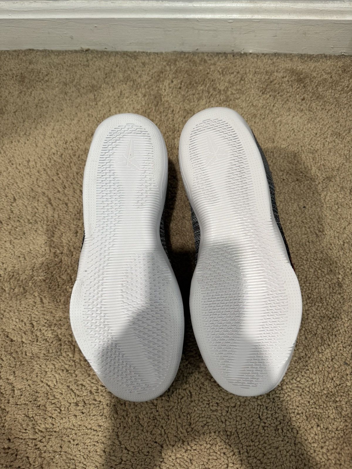 Nike Kobe 11 Low Tinker Muse 2011 Size US 10 / EU 43 - 5 Thumbnail