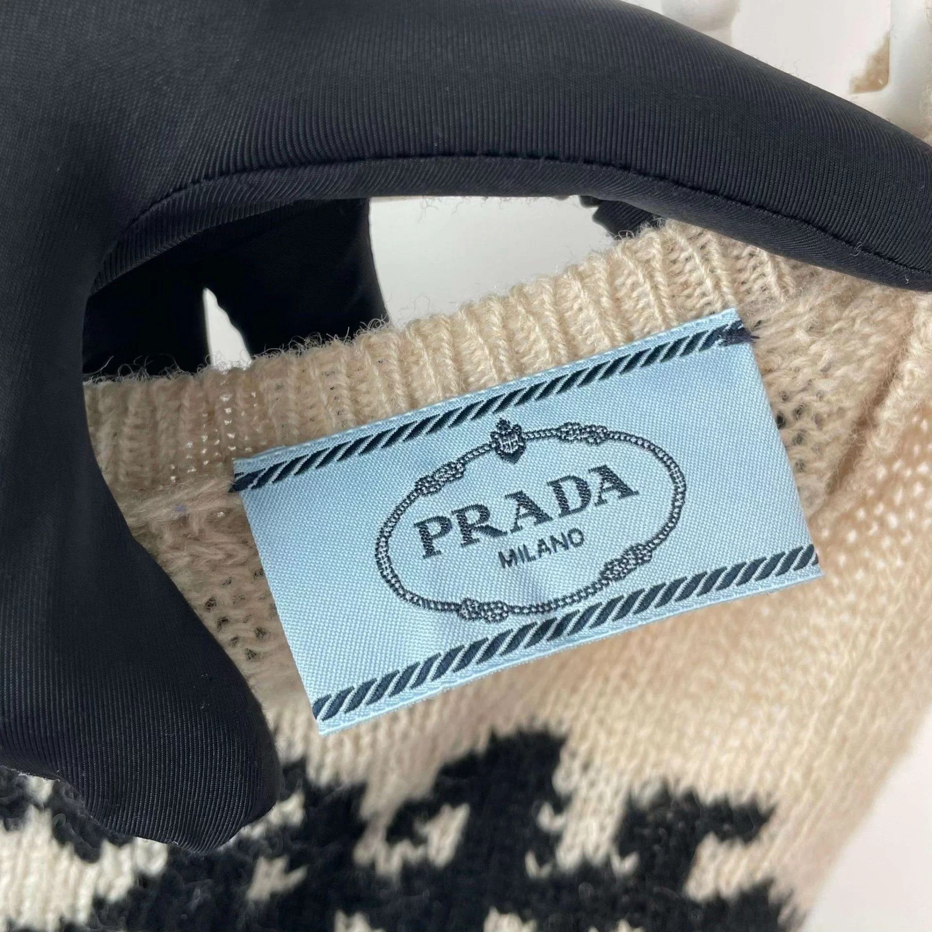 Prada Prada Khaki Wool Vest Size 38 Size XS / US 0-2 / IT 36-38 - 4 Thumbnail