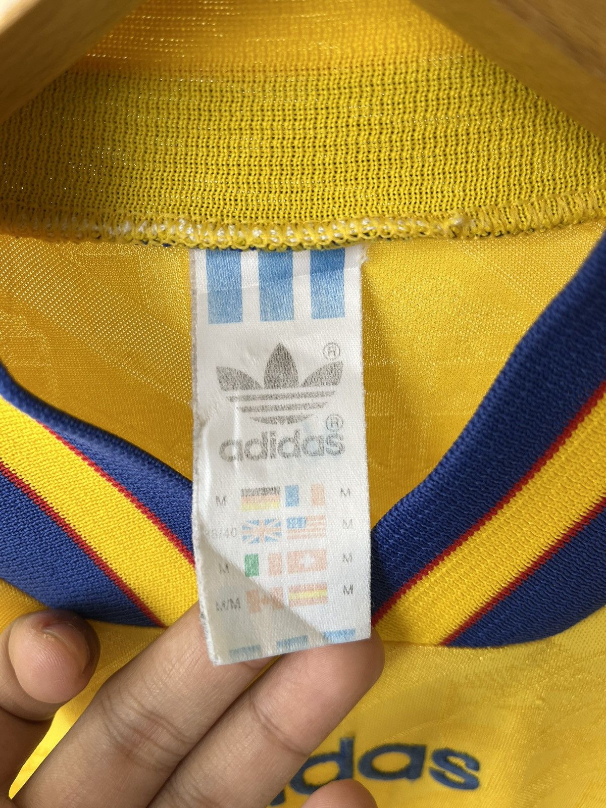 Adidas Sweden 1994/1996 Home ( Golden Generation ) Size US M / EU 48-50 / 2 - 3 Thumbnail
