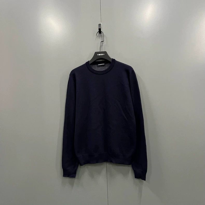 Balenciaga Balenciaga Navy back number Jersey Size US S / EU 44-46 / 1 - 1 Thumbnail