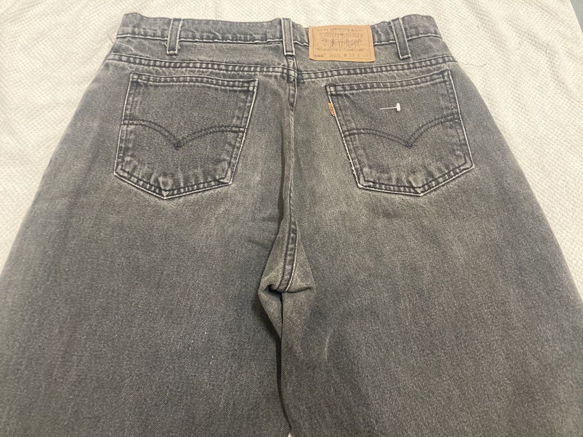 Levi's Vintage 90’s Levis 560 Orange Tab jeans Made in Guatemala Size US 33 - 15 Thumbnail