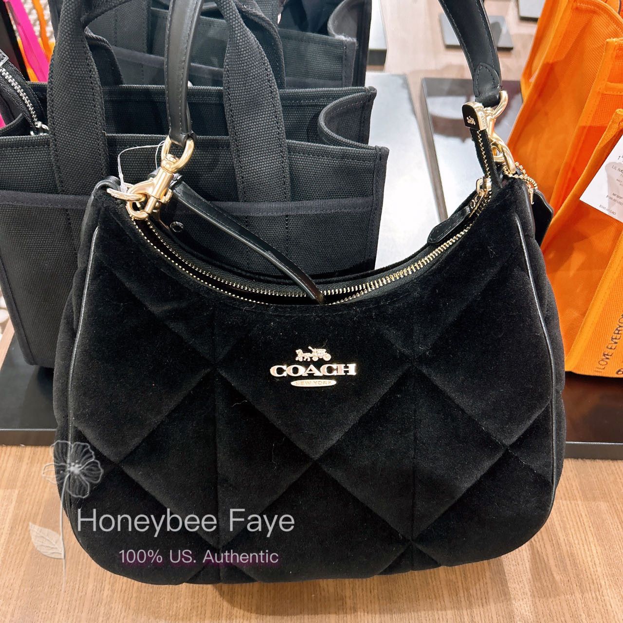 image of NWT Coach Teri Hobo With Quilting Co956 in Gold/Black, Women's