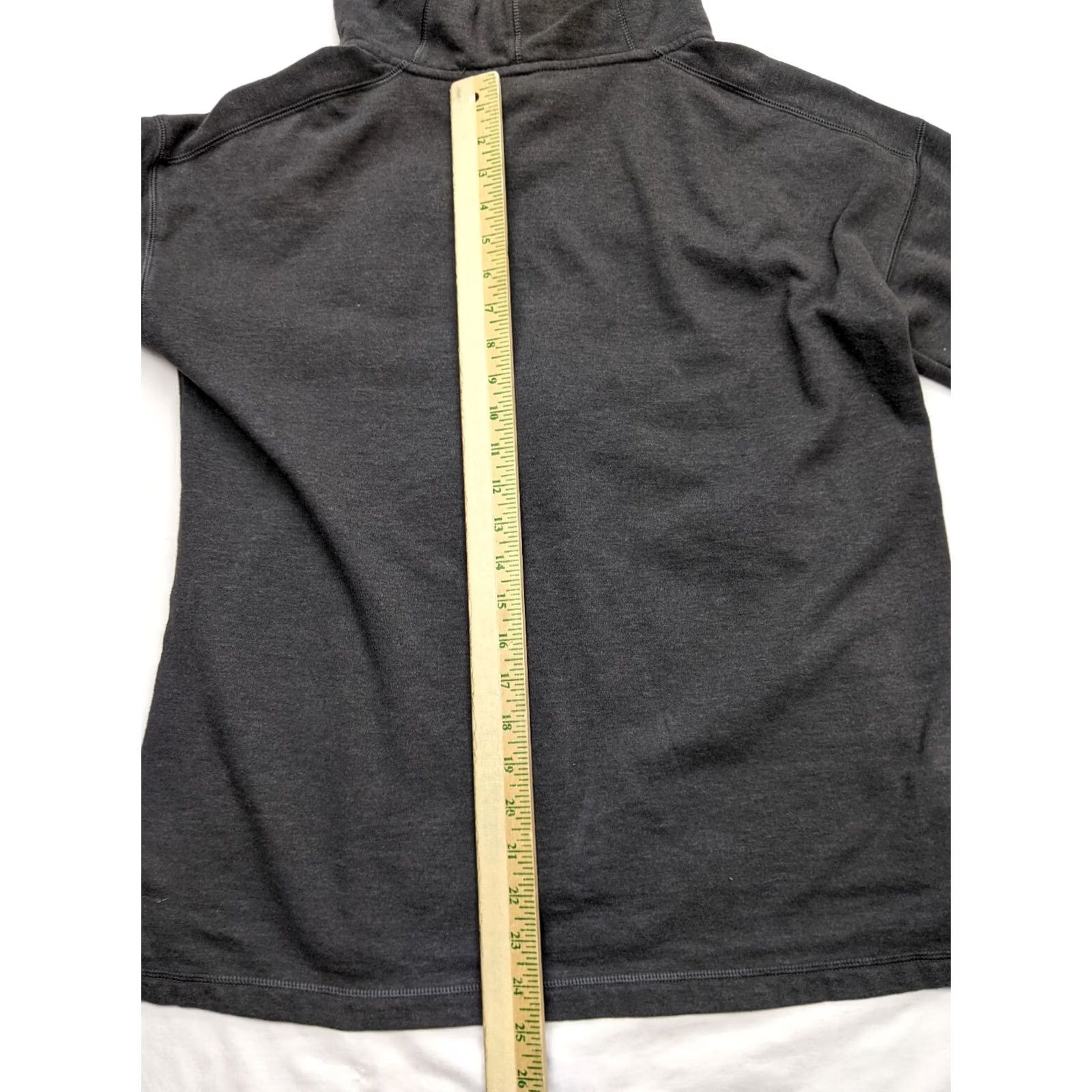 Under Armour Under Armour Hoodie Women M Gray UW Wisconsin Bucky Loose Cold Gear Logo Activewear Sweatshirt Size M / US 6-8 / IT 42-44 - 5 Thumbnail