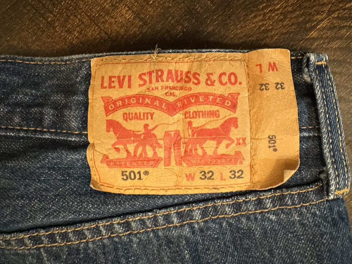 Levi's Levis 501 Jeans Mens 32x31 Straight Leg Button Fly Denim Size US 32 / EU 48 - 12 Thumbnail
