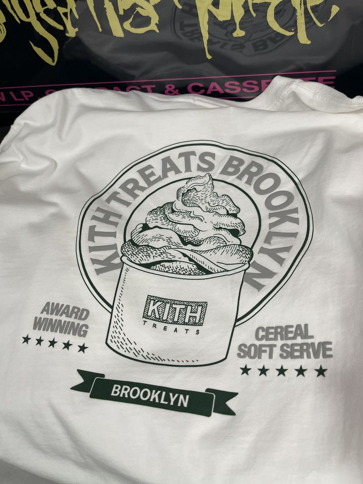 Kith Kith Treats Brooklyn tee Size US L / EU 52-54 / 3 - 5 Thumbnail