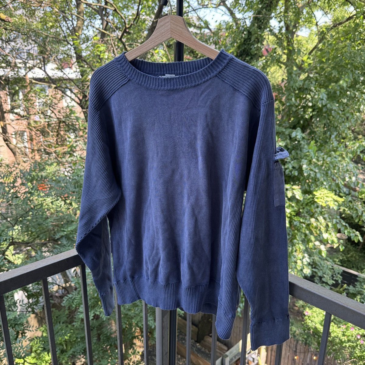 Vintage Thrashed Faded Distressed Levi’s Ribbed Shirt Sweatshirt ERD Size US L / EU 52-54 / 3 - 1 Thumbnail