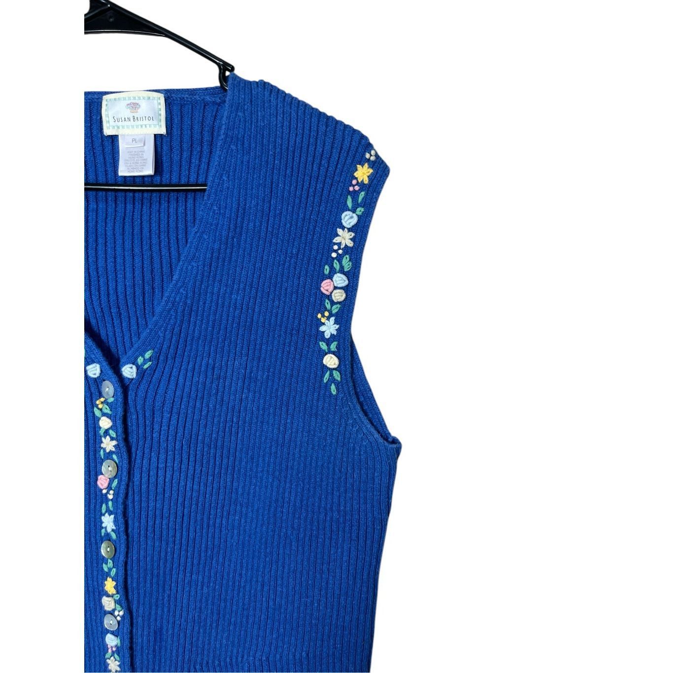 Other Vintage Susan Bristol Blue Flower Embroidered Sweater Vest S Size L / US 10 / IT 46 - 2 Thumbnail