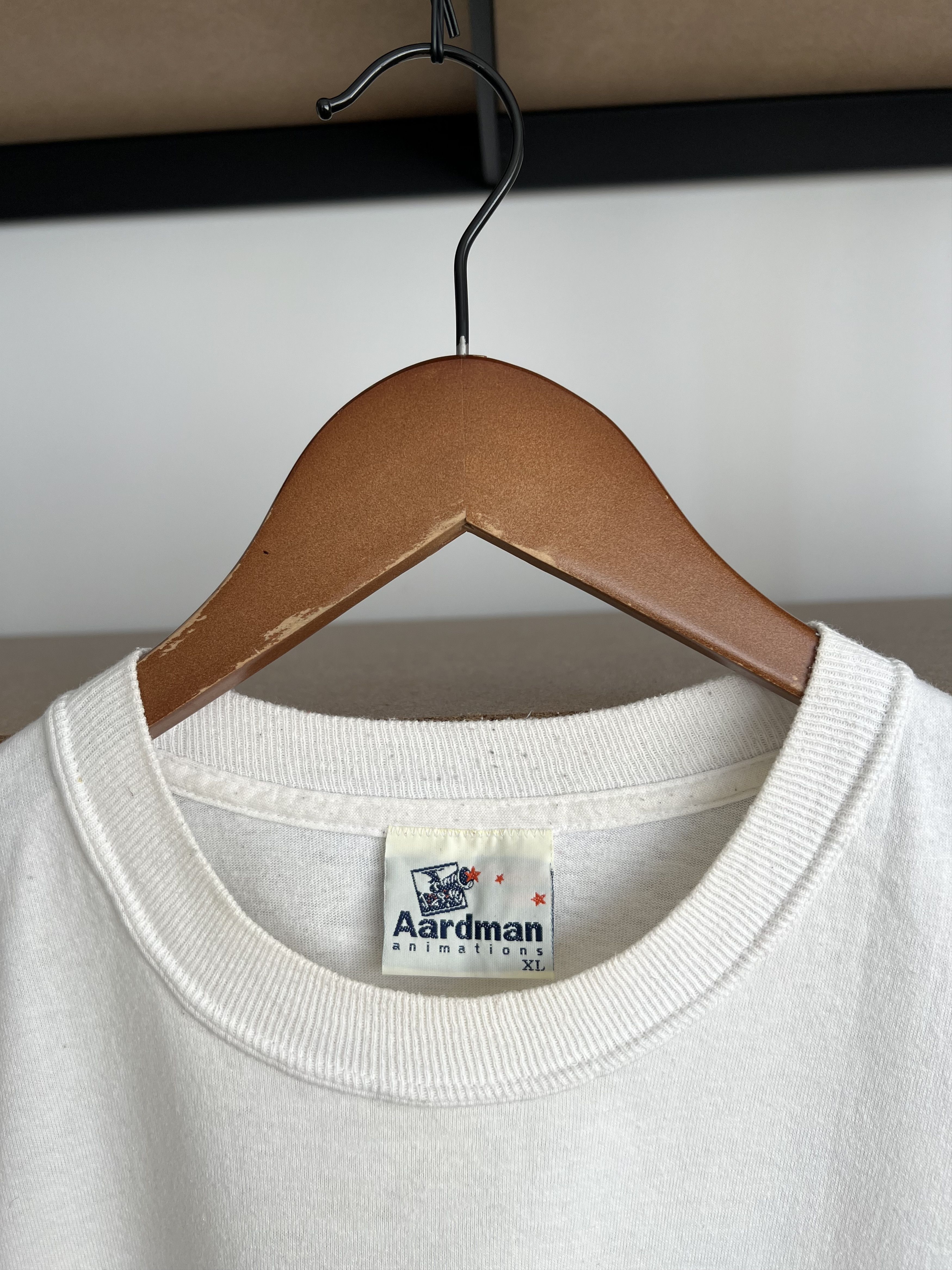 Cartoon Network Vintage 1989 Wallace and Gromit Cartoon BBC White T-shirt Size US XL / EU 56 / 4 - 11 Thumbnail