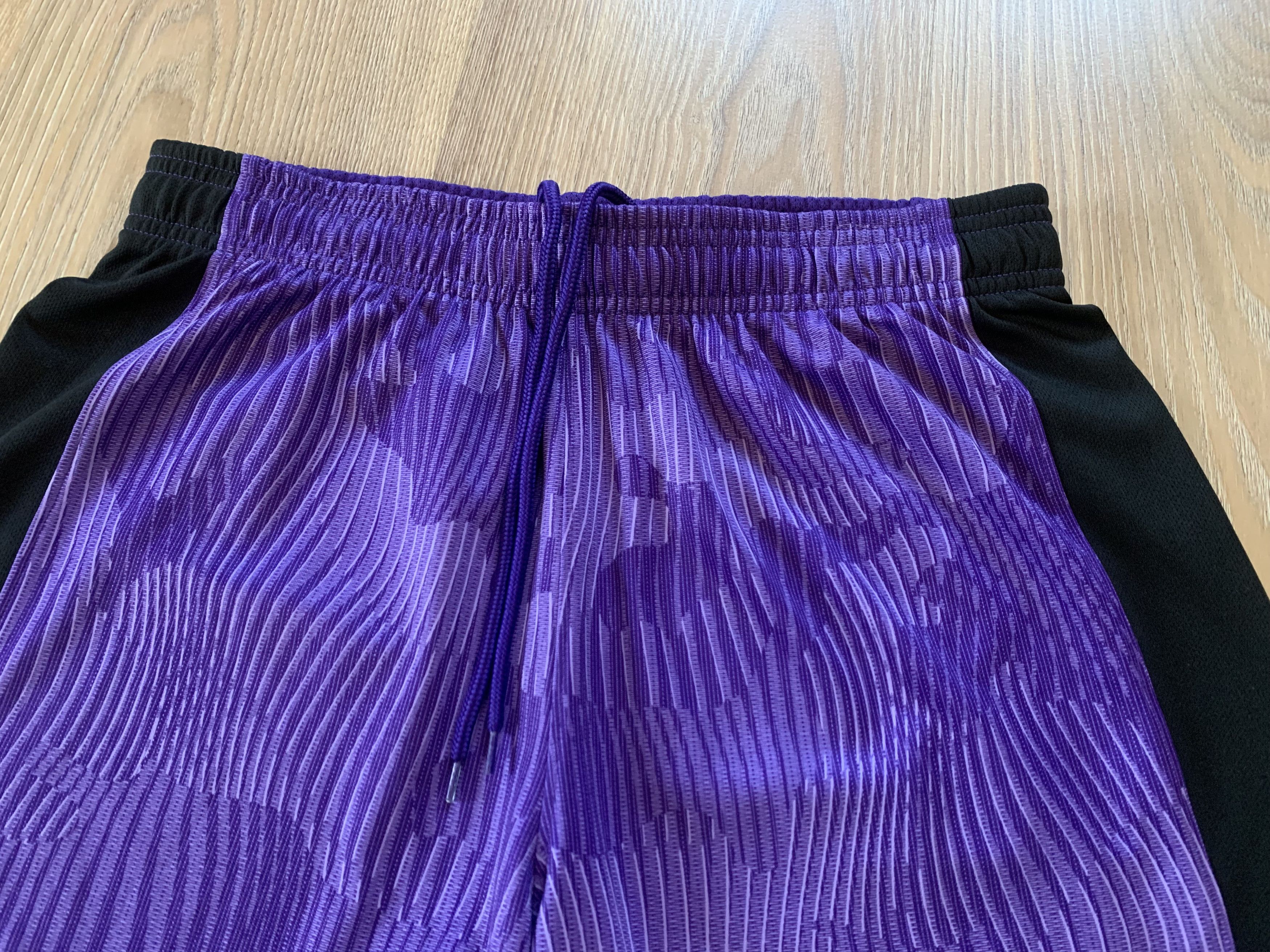 Nike Mens Nike Liverpool Stadium Third Shorts Size US 32 / EU 48 - 4 Thumbnail