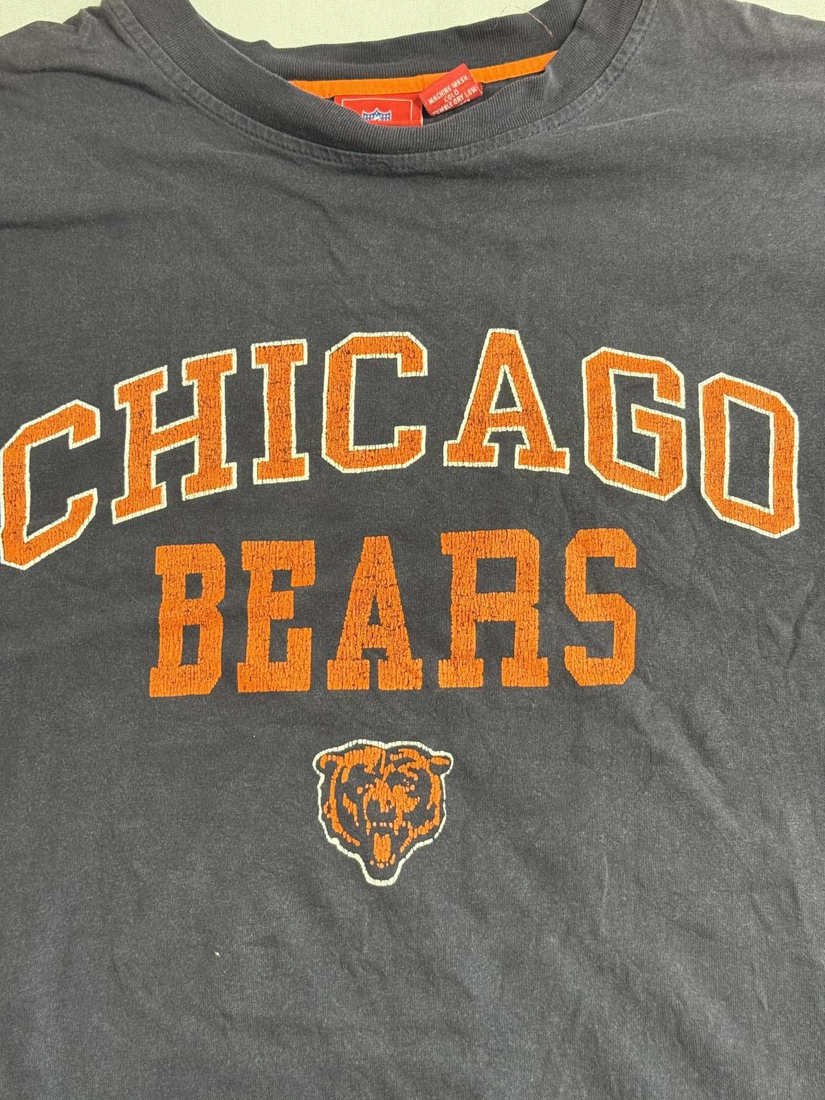 NFL Faded NFL Chicago Bears T-shirt Center Hit Bear Tee XXL Size US XXL / EU 58 / 5 - 3 Thumbnail