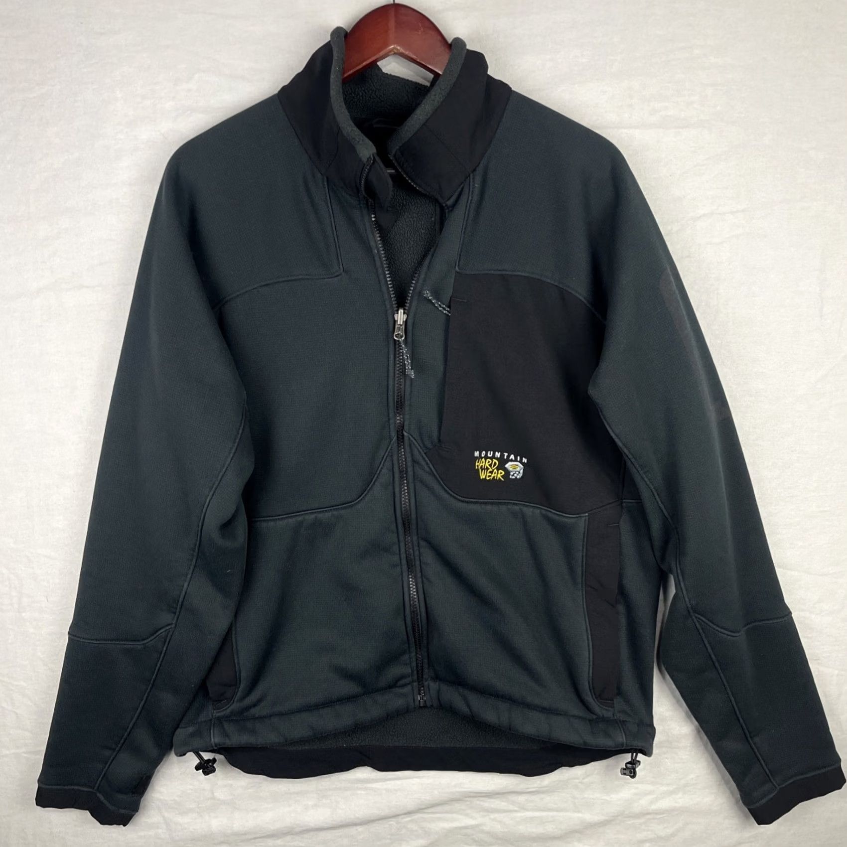 Mountain Hardwear VINTAGE Mountain Hardwear Jacket Mens Large Black Soft Shell Fleece Zip Up Size US L / EU 52-54 / 3 - 2 Thumbnail