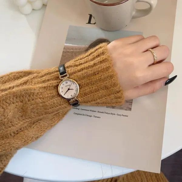 Jewelry Brown Leather Strap Classic Round Dial Wristwatch Size ONE SIZE - 2 Thumbnail