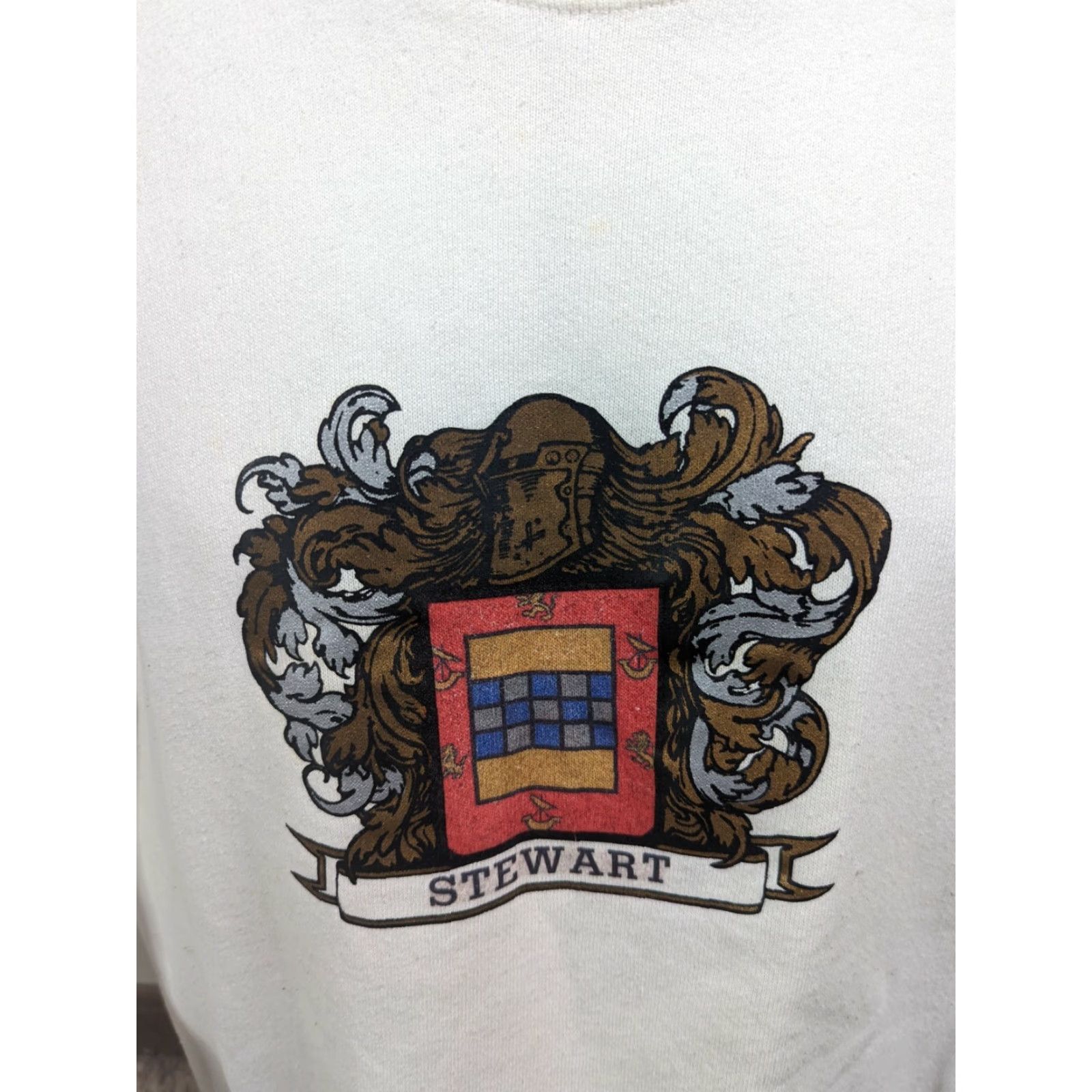 Fruit Of The Loom VINTAGE Fruit of the Loom Sweatshirt Raglan Crewneck Large USA 80s 90s Stewart Crest White Cotton Unisex Adults Mens Womens Size US L / EU 52-54 / 3 - 4 Thumbnail