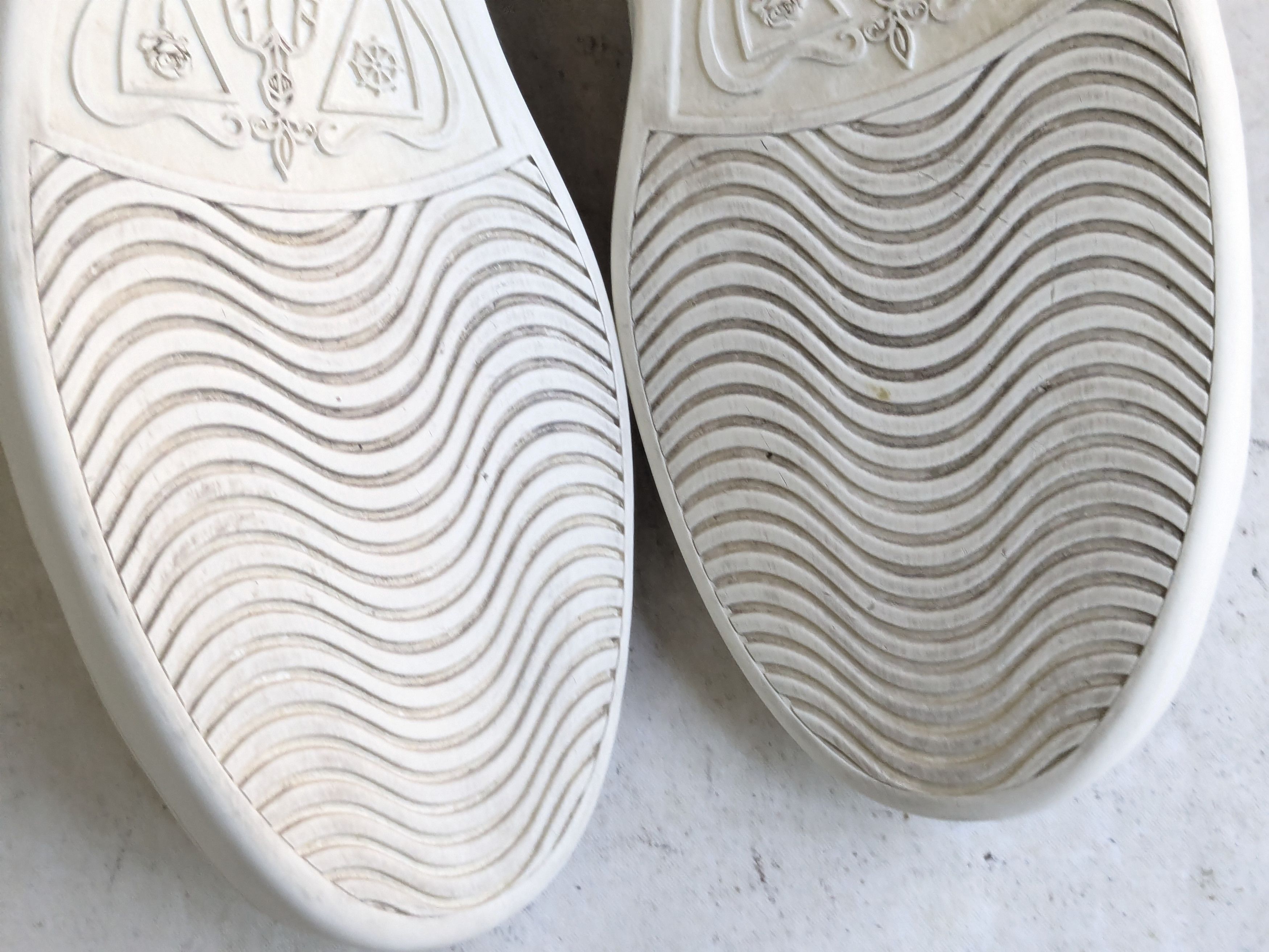 Gucci Gucci Ace Sneakers White 10 Bee Low Tops 429446 Size US 10 / EU 43 - 15 Thumbnail