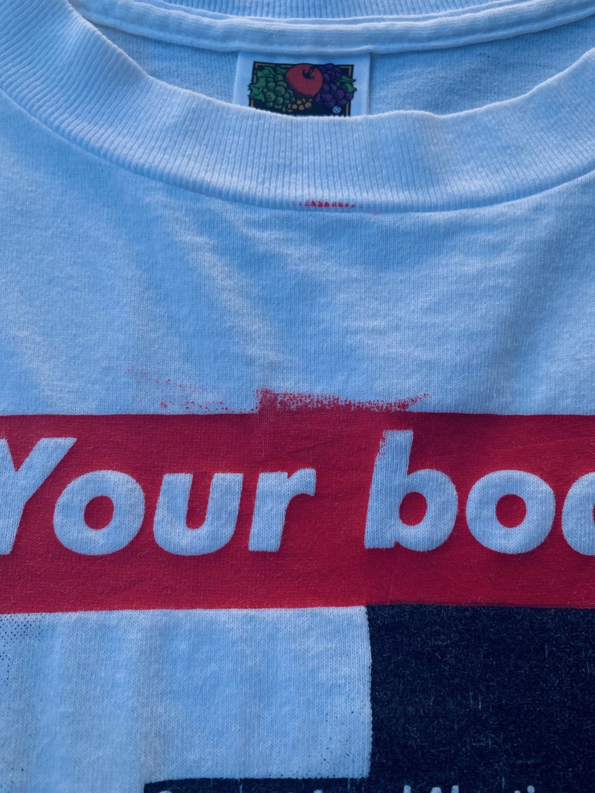 Vintage Vintage Barbara Kruger Art Tees Size US S / EU 44-46 / 1 - 9 Thumbnail