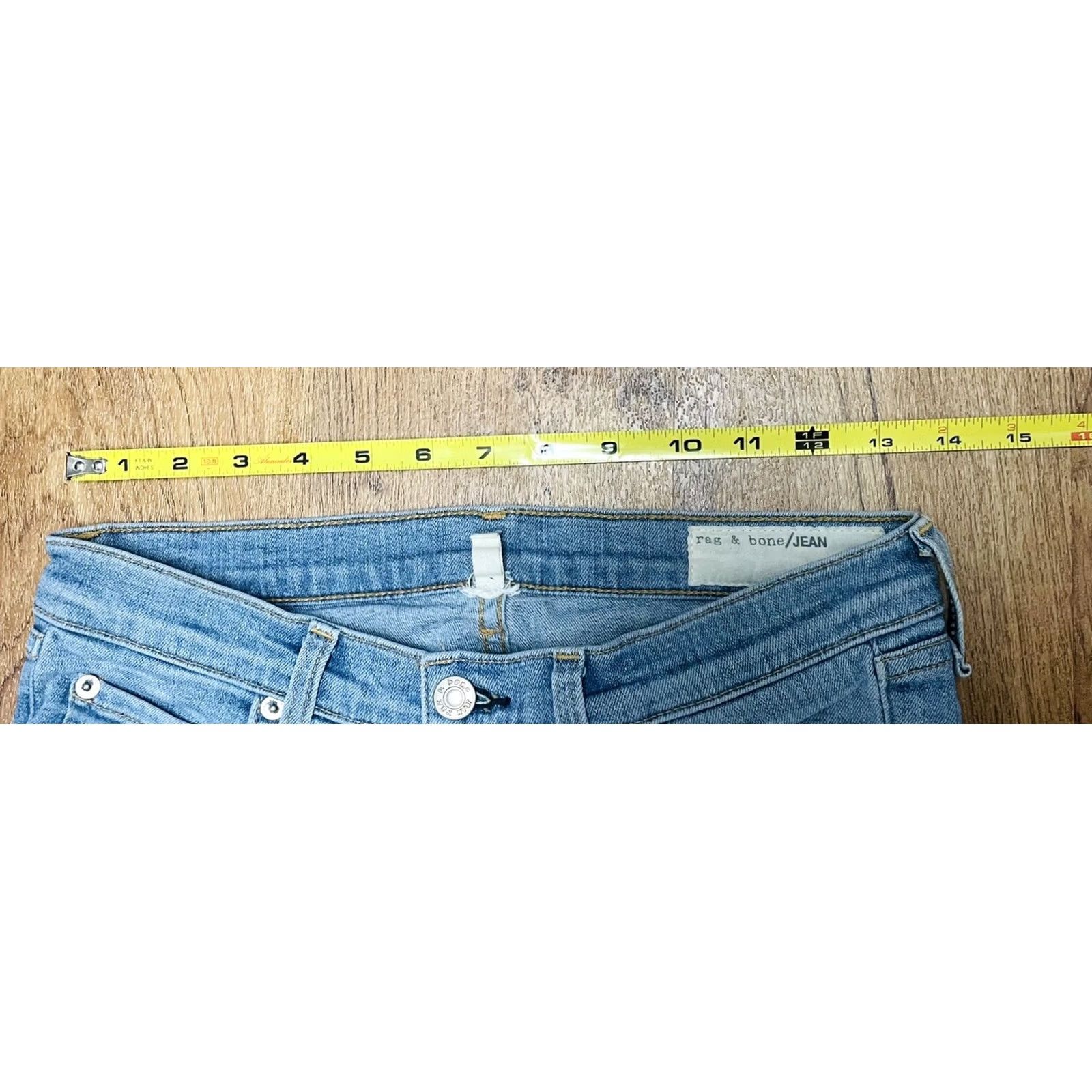 Rag & Bone VINTAGE? No. Rag & Bone Jeans Skinny Light Wash 29 Blue Women’s Cut Outs 5-Pocket Denim Stretch Distressed W1502K520 Mens? Size 29" - 4 Thumbnail