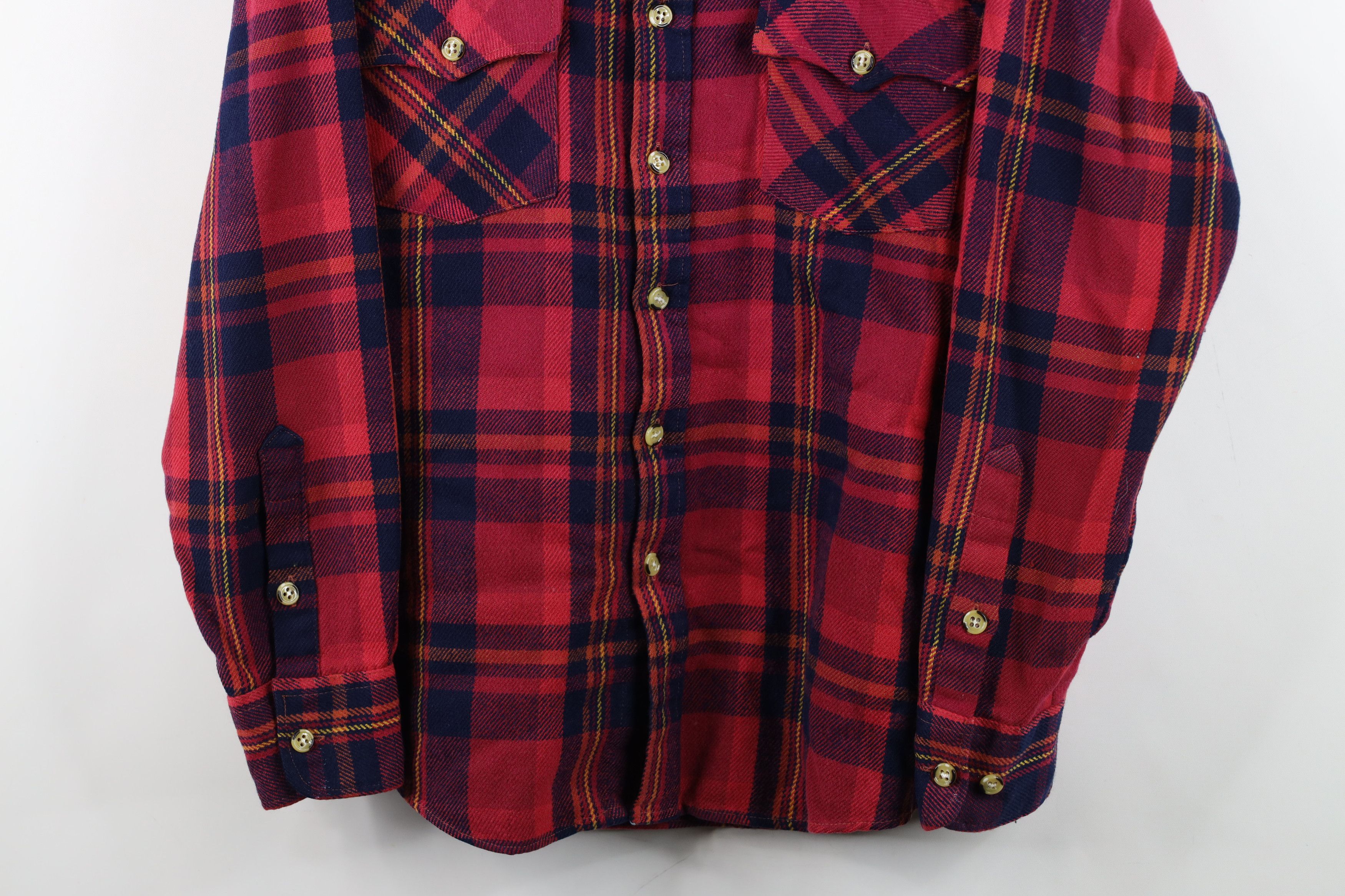 Vintage Vintage 70s Streetwear Knit Double Pocket Button Shirt Size US L / EU 52-54 / 3 - 3 Thumbnail