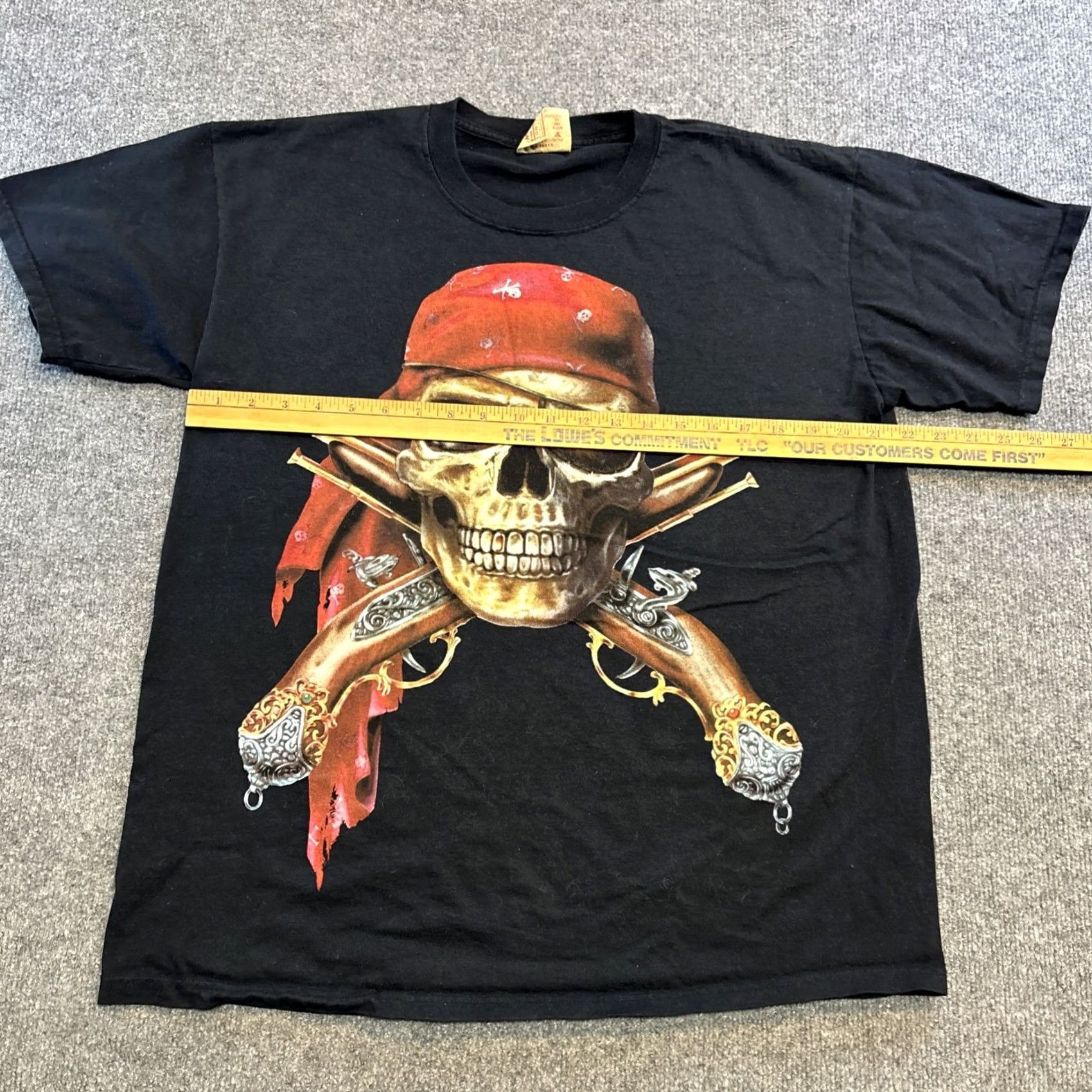 The Mountain VINTAGE The Mountain T Shirt Men’s Large Black Pirate Skull Crossed Pistols Mens L Black Skull Pirates T-Shirt Size US L / EU 52-54 / 3 - 4 Thumbnail