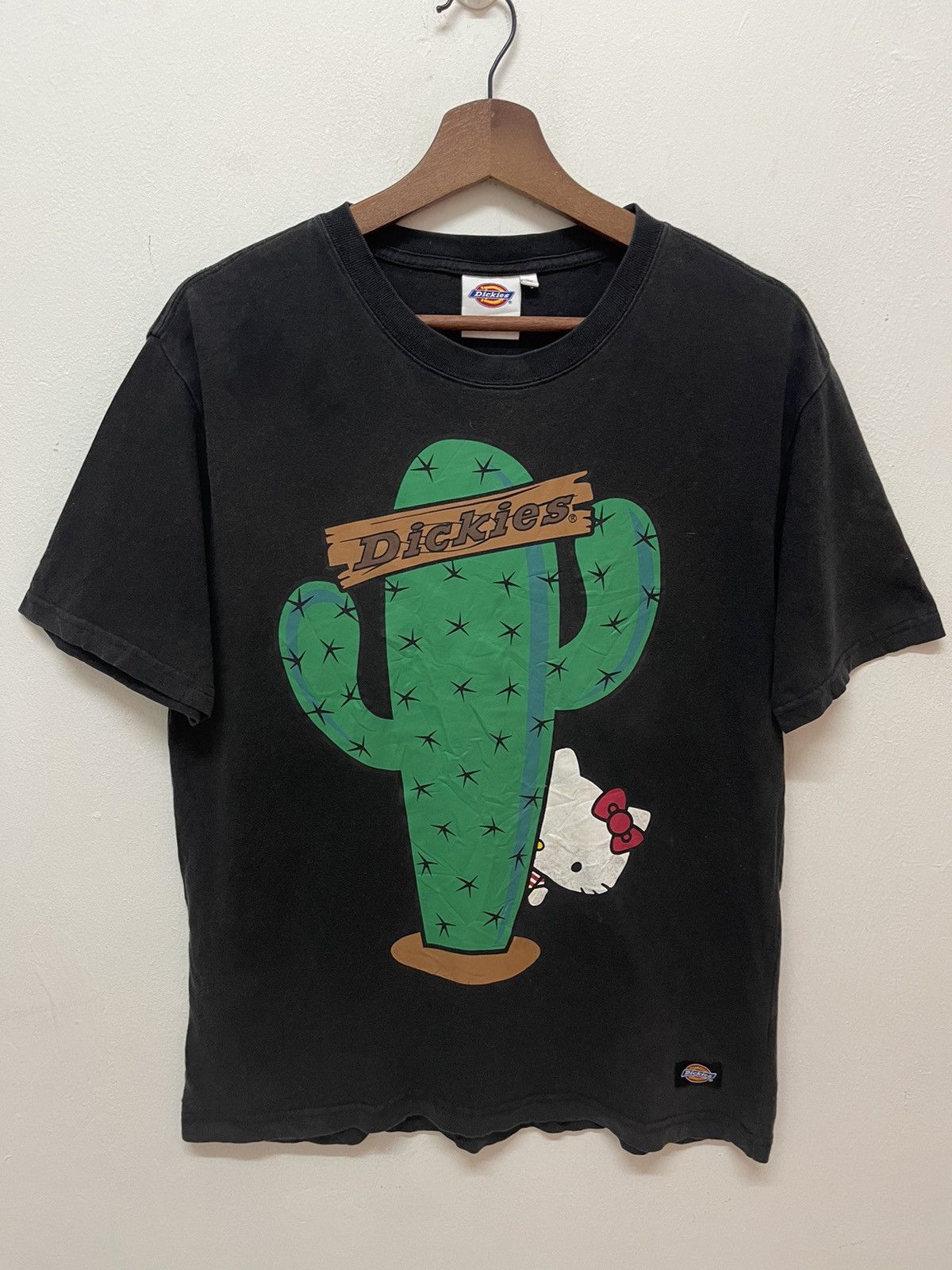 Dickies 90’s Dickies x Hello Kitty Streetwear Tee Size US M / EU 48-50 / 2 - 2 Thumbnail