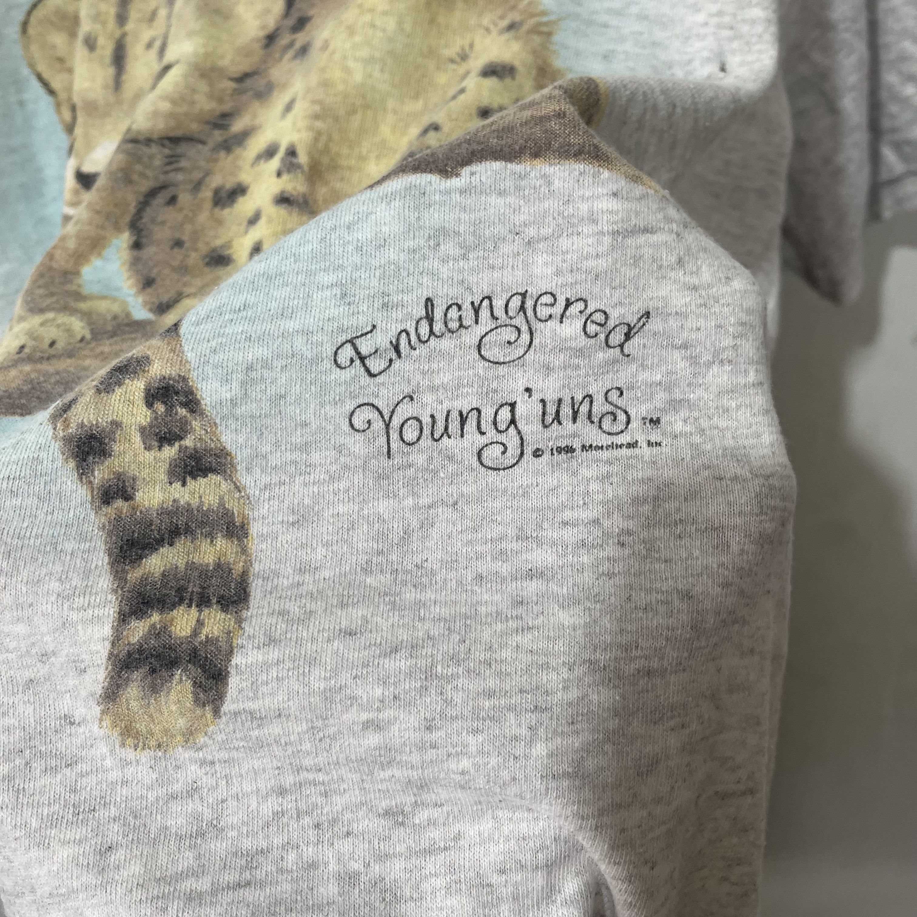 Vintage Vintage 90s Cheetah Cubs T-Shirt Size US XXL / EU 58 / 5 - 3 Thumbnail