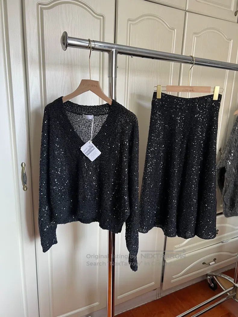 Brunello Cucinelli Brunello Cucinelli Cashmere Silk Sequin Top Size XS / US 0-2 / IT 36-38 - 1 Thumbnail