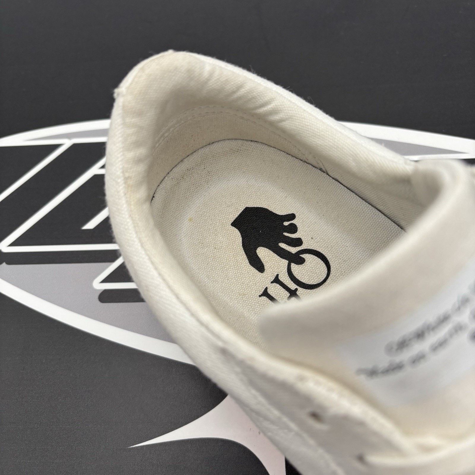 Off-White Off-White Vulc Sneaker ' White ' | GREAT CONDITION! Size US 7 / EU 40 - 17 Thumbnail